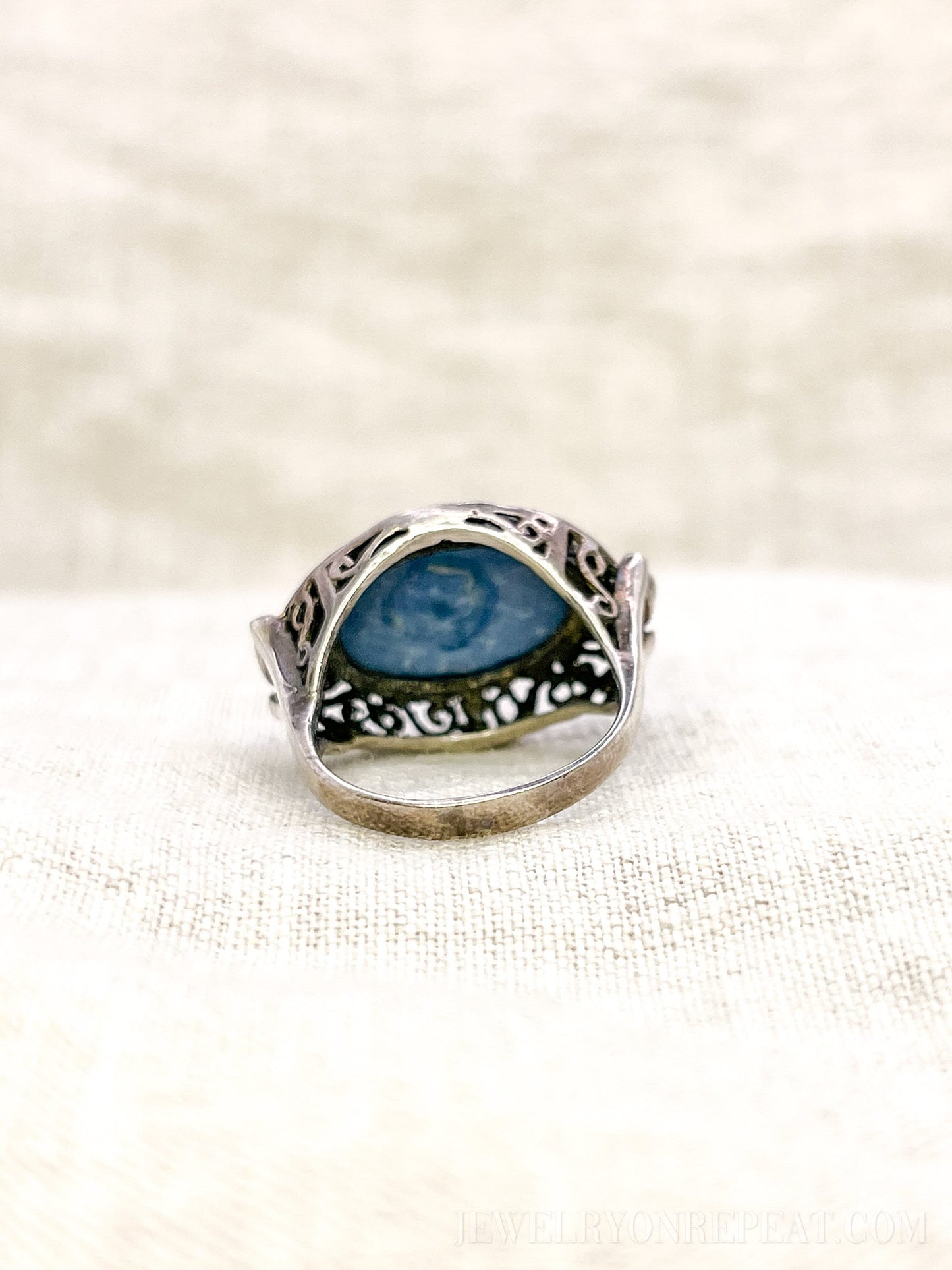 Vintage Aventurine Oval Filigree Gemstone Ring in Sterling Silver
