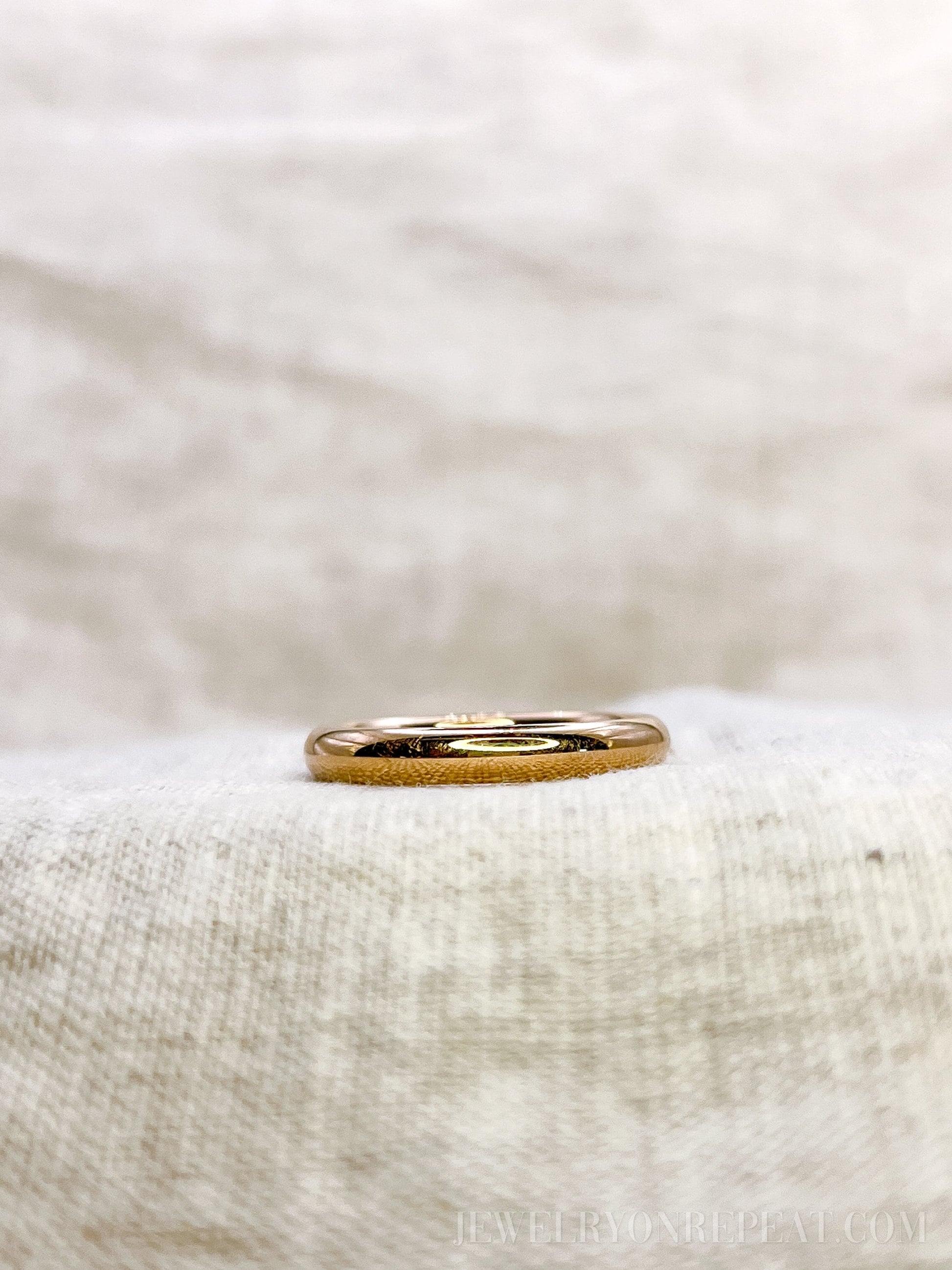 Vintage Rose Gold Simple Wedding Band in 18k Gold