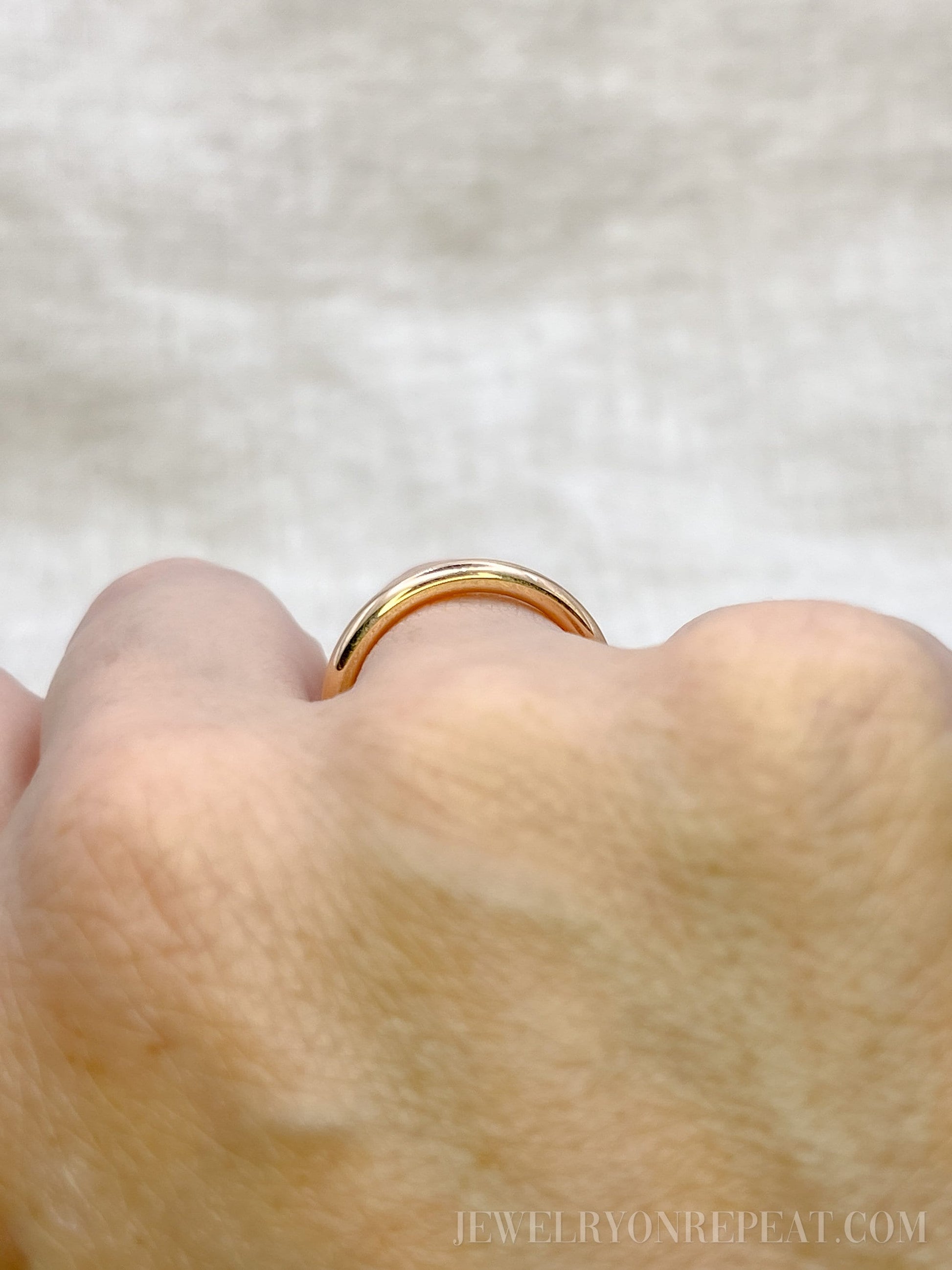 Vintage Rose Gold Simple Wedding Band in 18k Gold