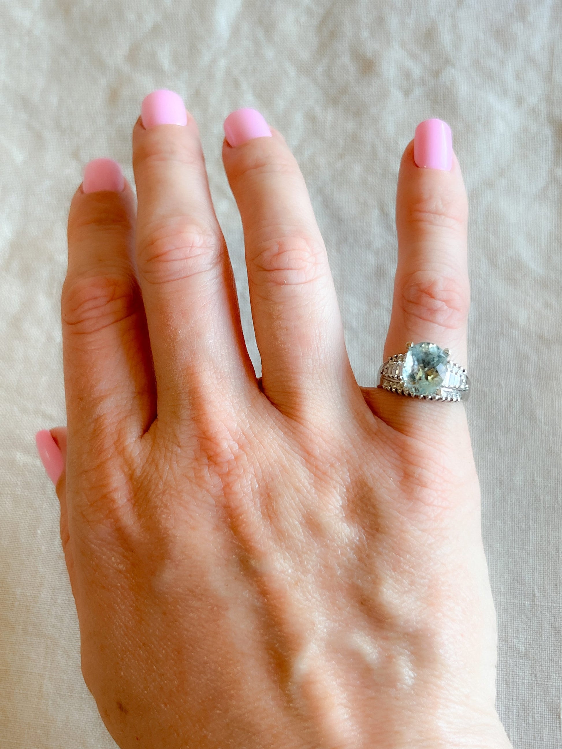 Vintage Oval Cut Aquamarine and Diamond Ring in 18k White Gold, Retro Jewelry from the 1990s - Timeless, Sustainable, @JewelryOnRepeat