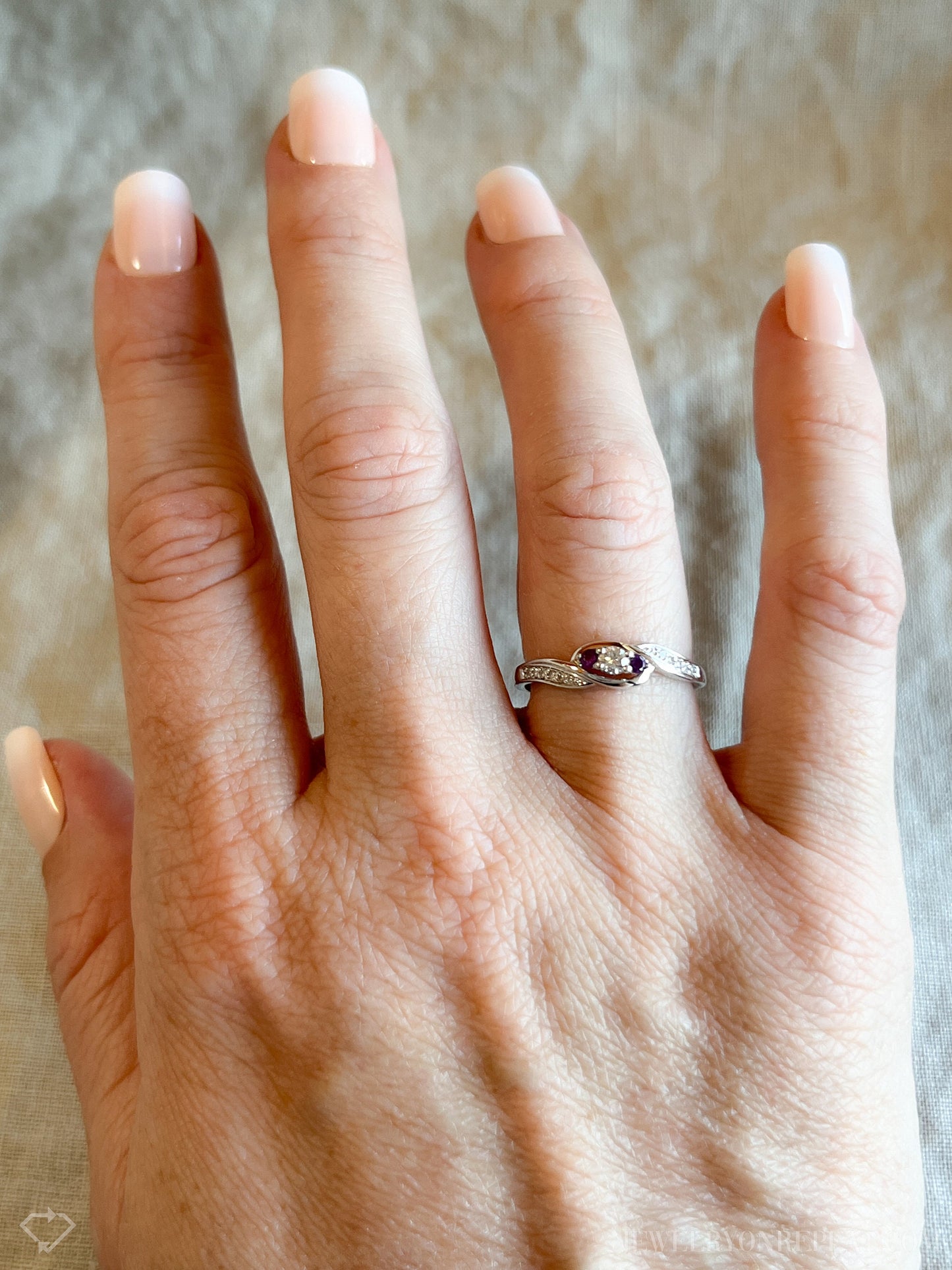 Vintage Diamond and Amethyst Engagement Ring in Platinum, Retro Jewelry from the early 2000s - Timeless, Sustainable, @JewelryOnRepeat