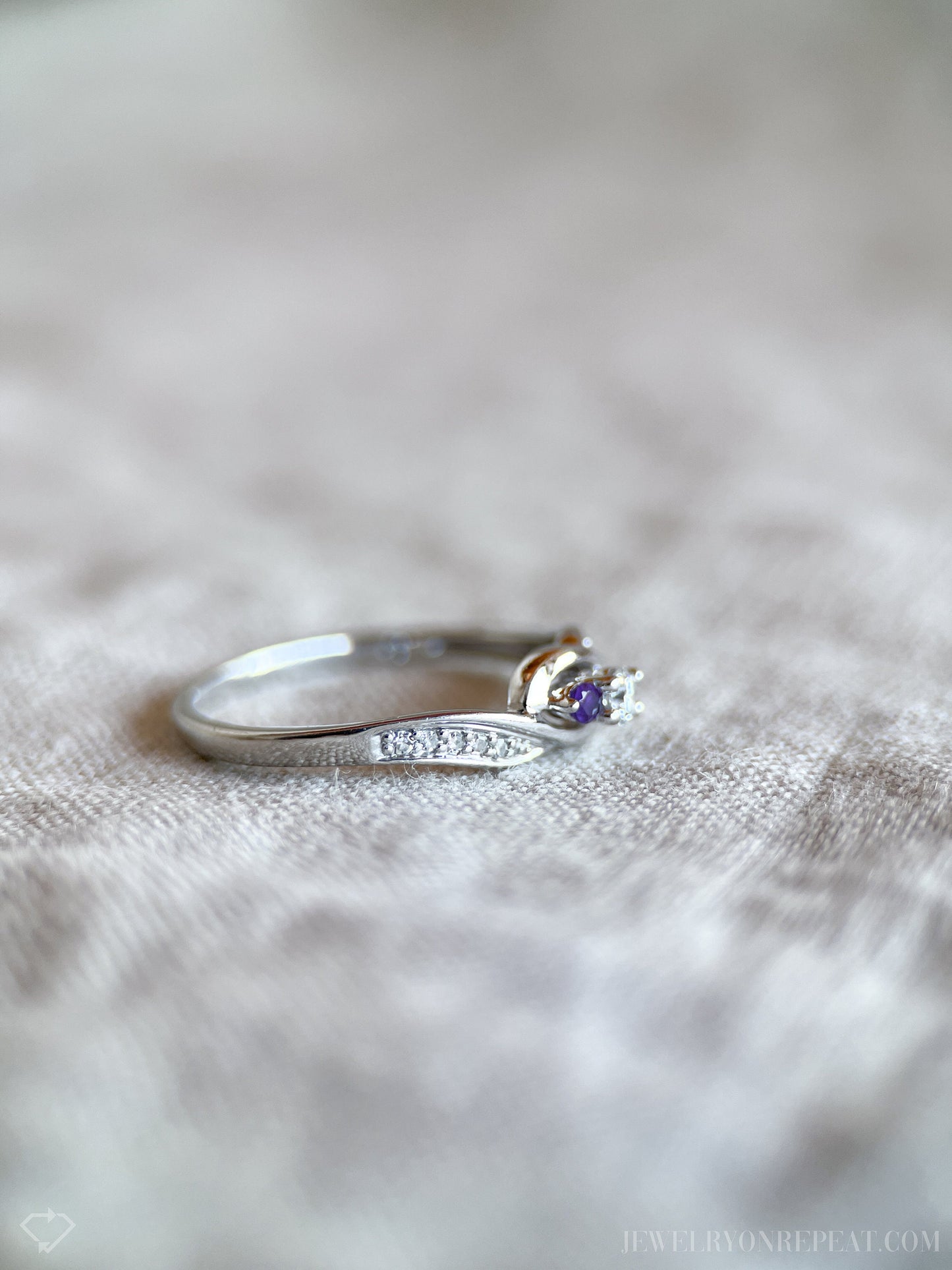 Vintage Diamond and Amethyst Engagement Ring in Platinum, Retro Jewelry from the early 2000s - Timeless, Sustainable, @JewelryOnRepeat