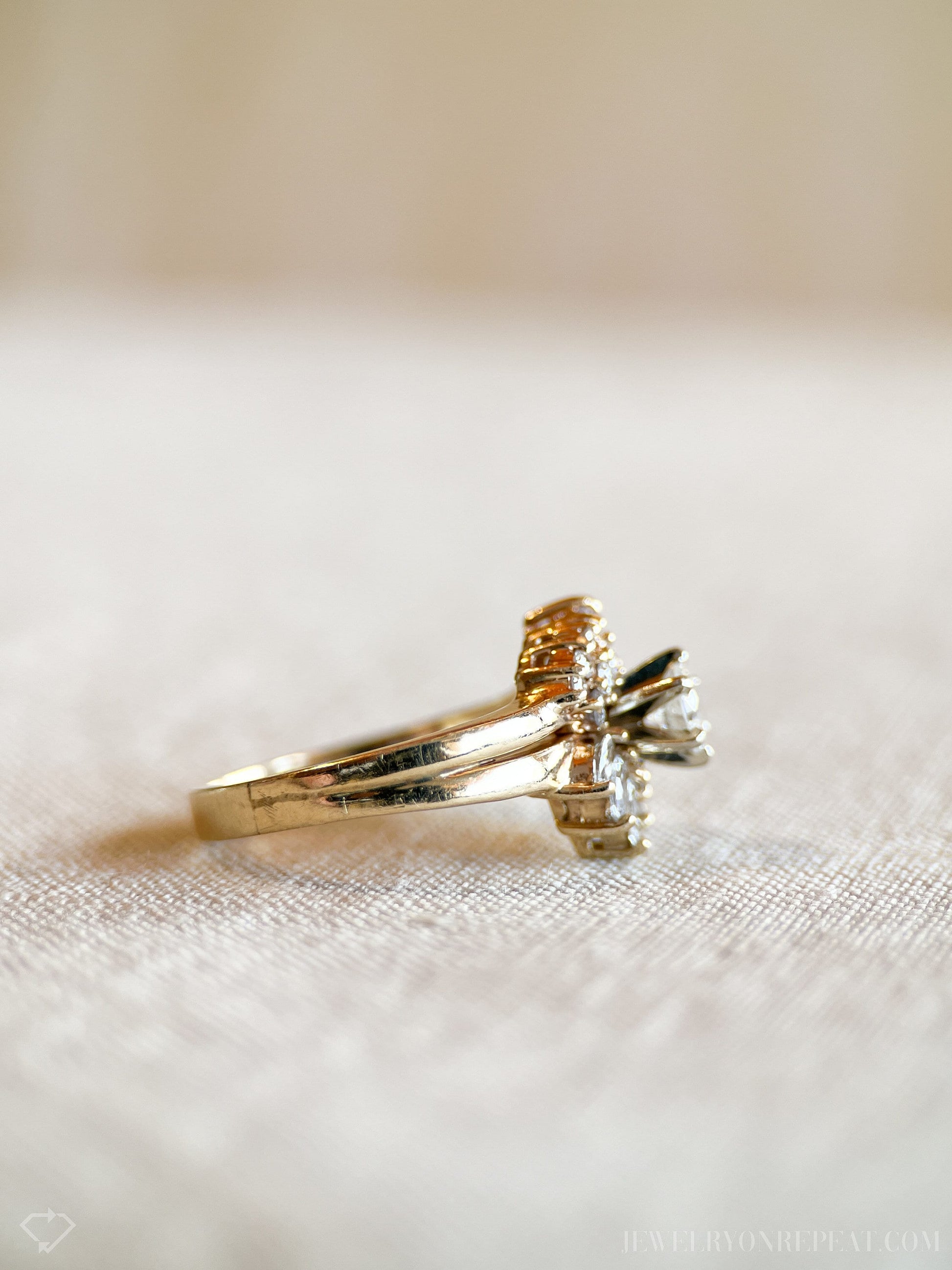 Vintage Diamond Engagement Ring in 14k Gold, Retro Jewelry from the 1990s - Timeless, Sustainable, @JewelryOnRepeat