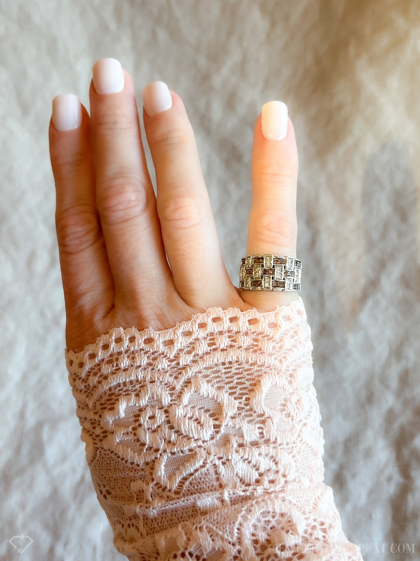 Vintage Checkered Diamond Ring in 14k White Gold, Retro Jewelry from the 1990s - Timeless, Sustainable, @JewelryOnRepeat