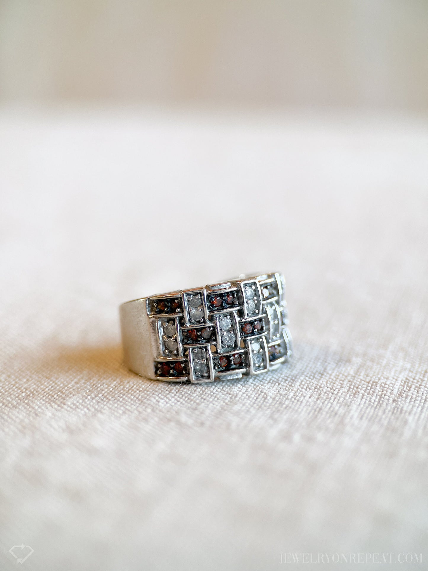 Vintage Checkered Diamond Ring in 14k White Gold, Retro Jewelry from the 1990s - Timeless, Sustainable, @JewelryOnRepeat