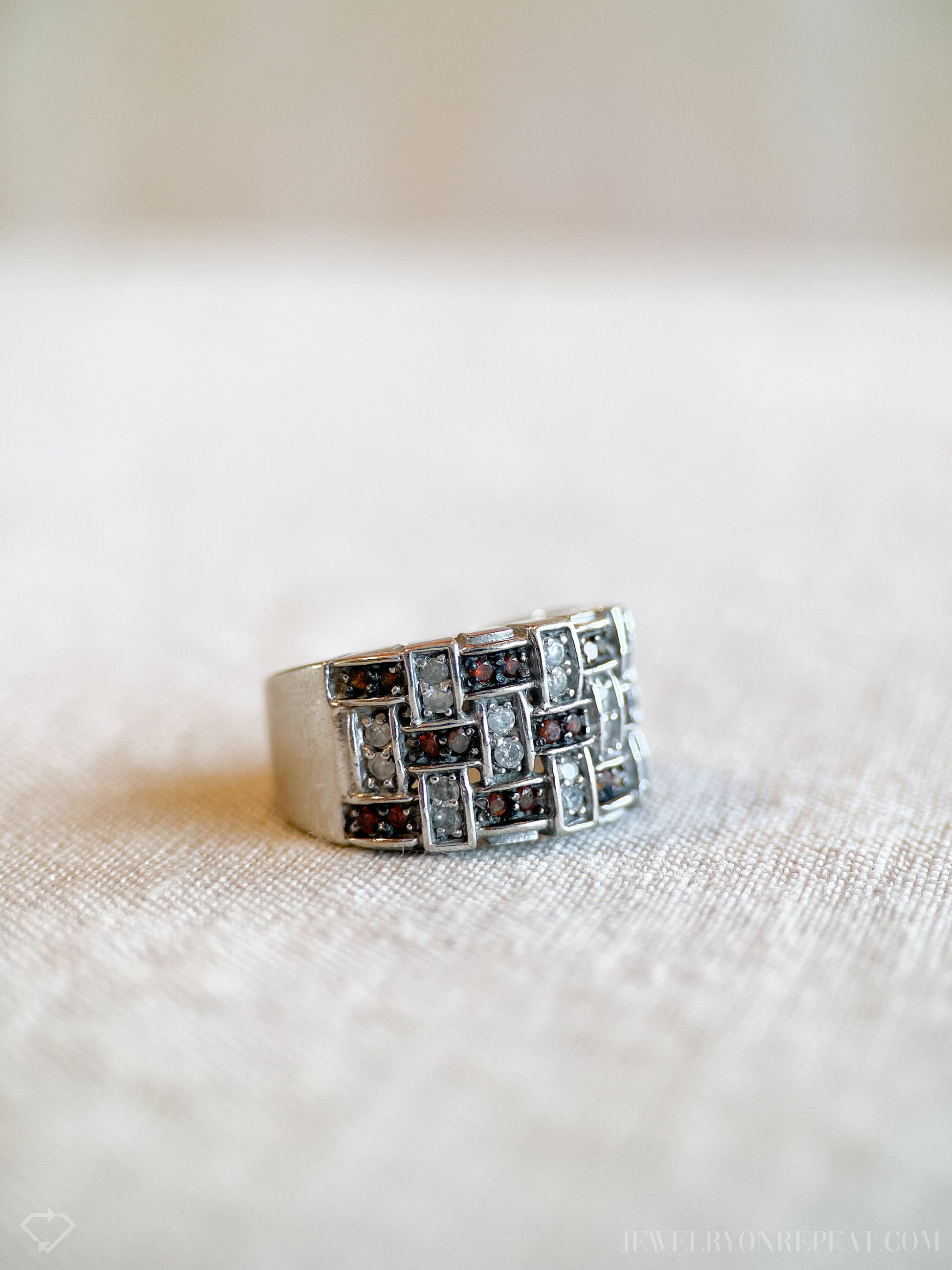 Vintage Checkered Diamond Ring in 14k White Gold, Retro Jewelry from the 1990s - Timeless, Sustainable, @JewelryOnRepeat