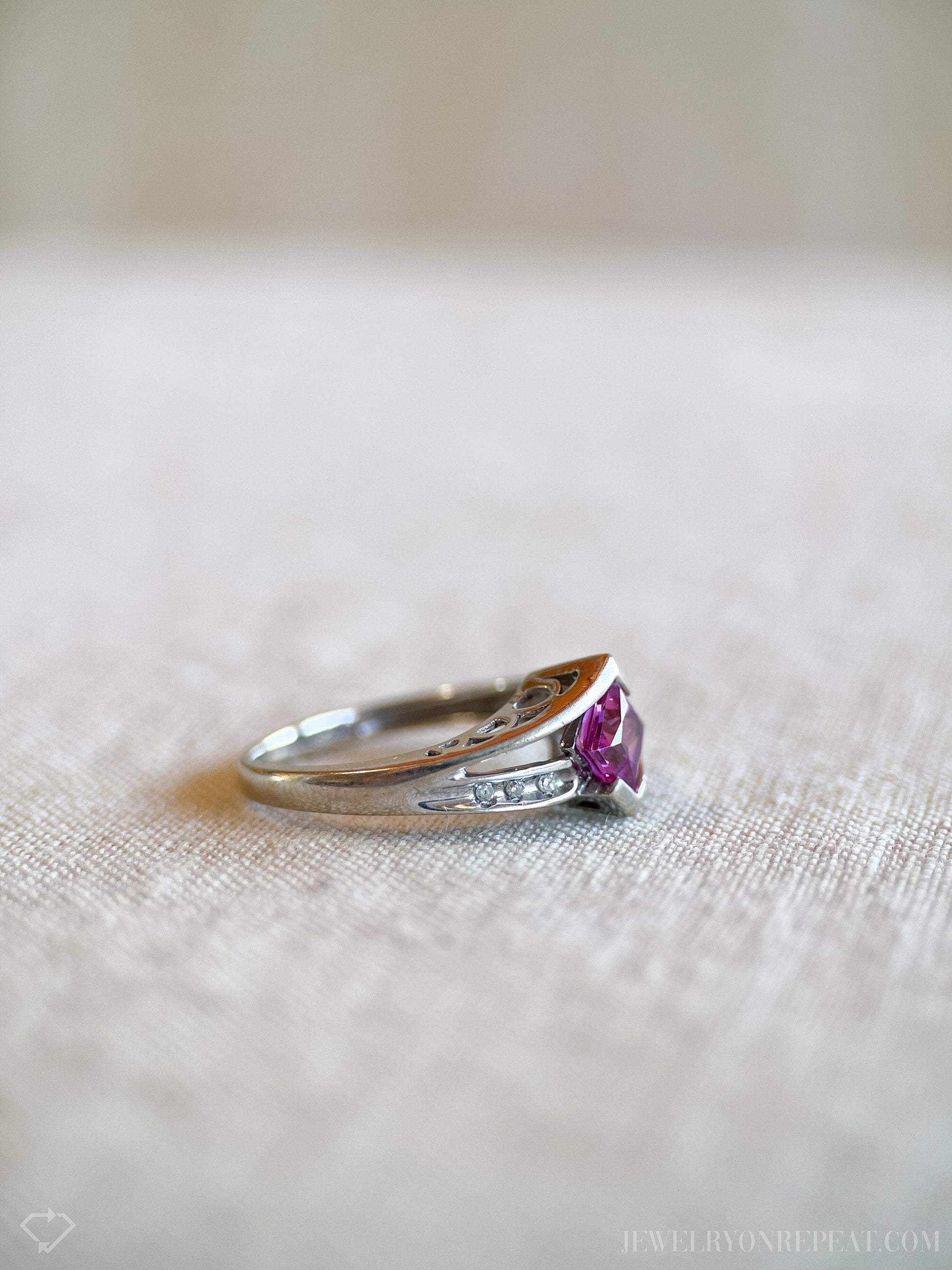 Vintage Pink Sapphire Gemstone Ring in 10k White Gold, Retro Jewelry from the 1990s - Timeless, Sustainable, @JewelryOnRepeat