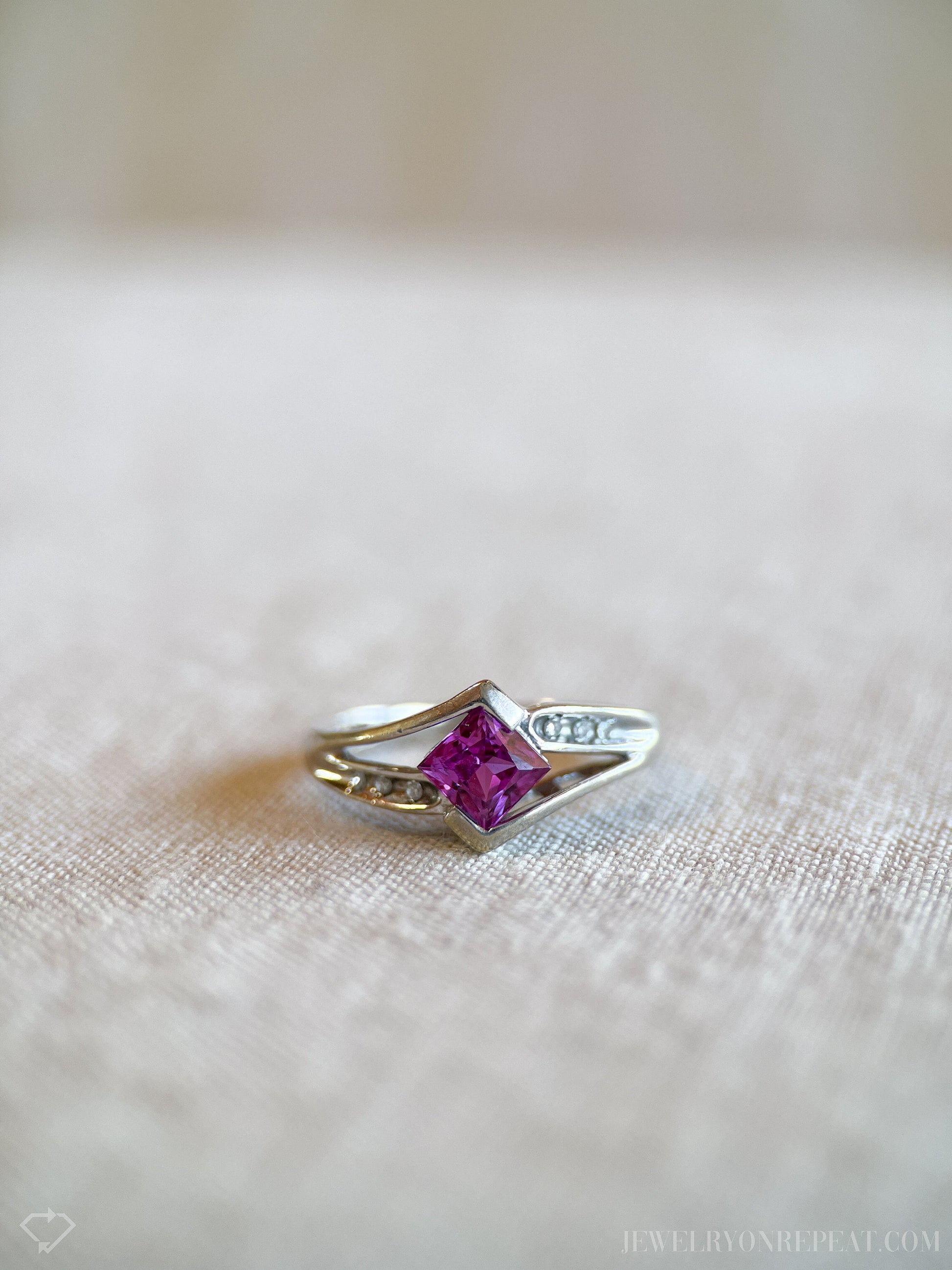 Vintage Pink Sapphire Gemstone Ring in 10k White Gold, Retro Jewelry from the 1990s - Timeless, Sustainable, @JewelryOnRepeat