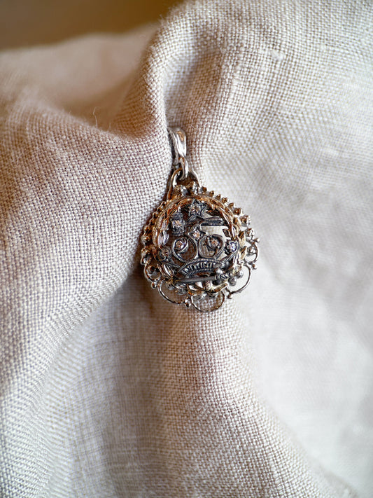 Vintage Order of the Amaranth Pendant with Diamonds in 14k Gold, Vintage Jewelry from the 1950s - Timeless, Sustainable, @JewelryOnRepeat