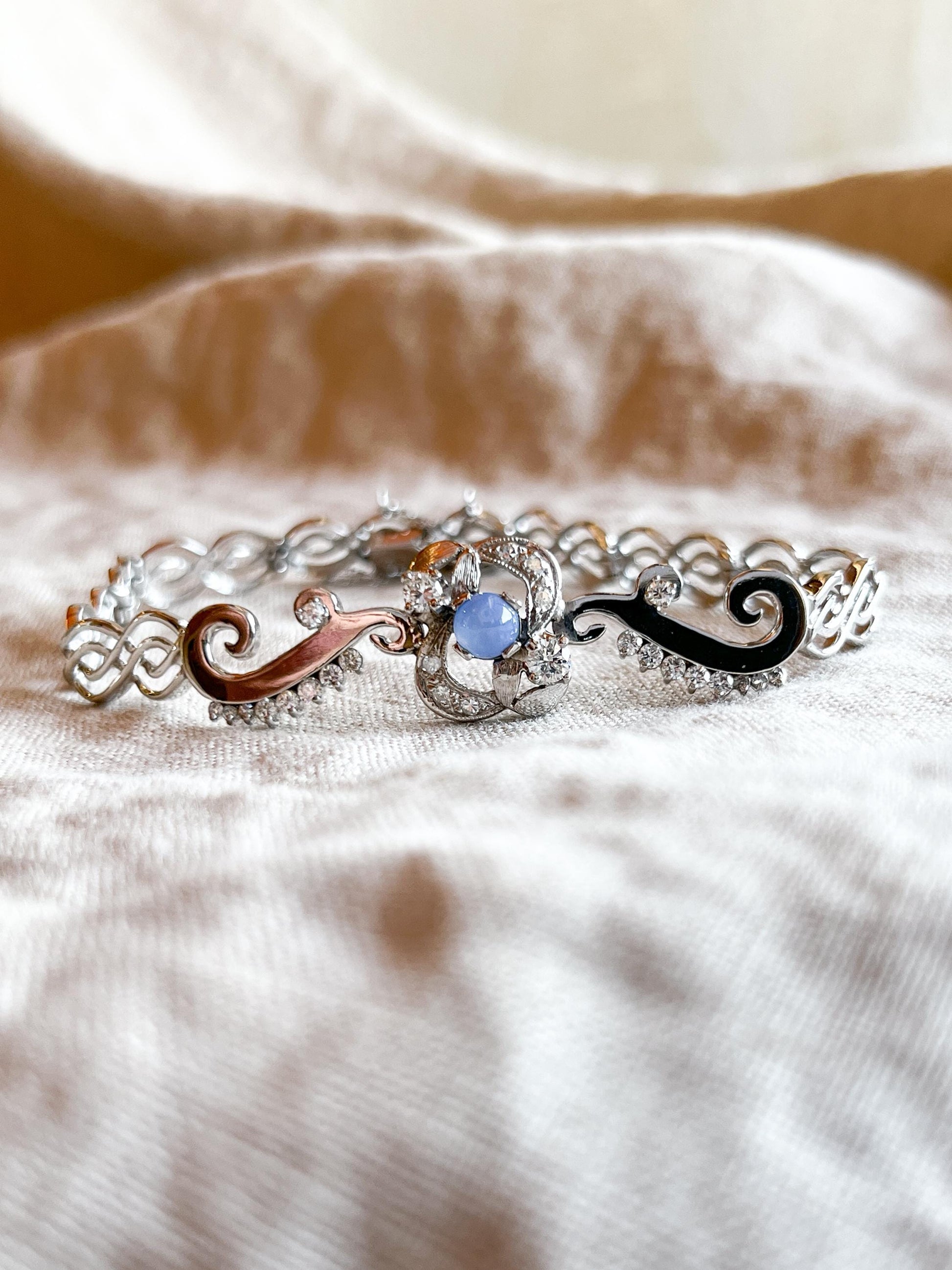 Vintage Star Sapphire Gemstone Bracelet in 14k White Gold