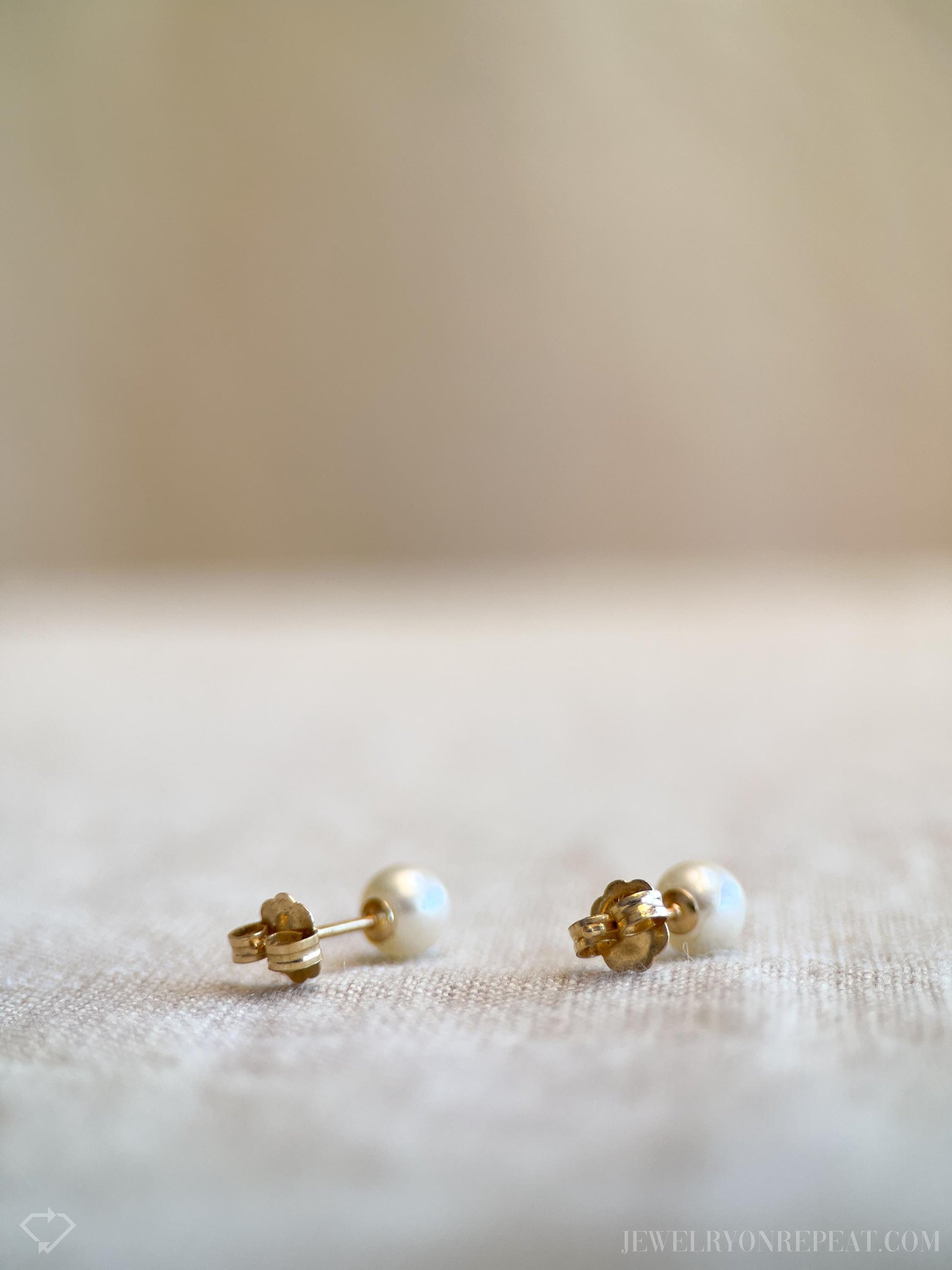 Vintage Pearl Stud Earrings in 14k Gold