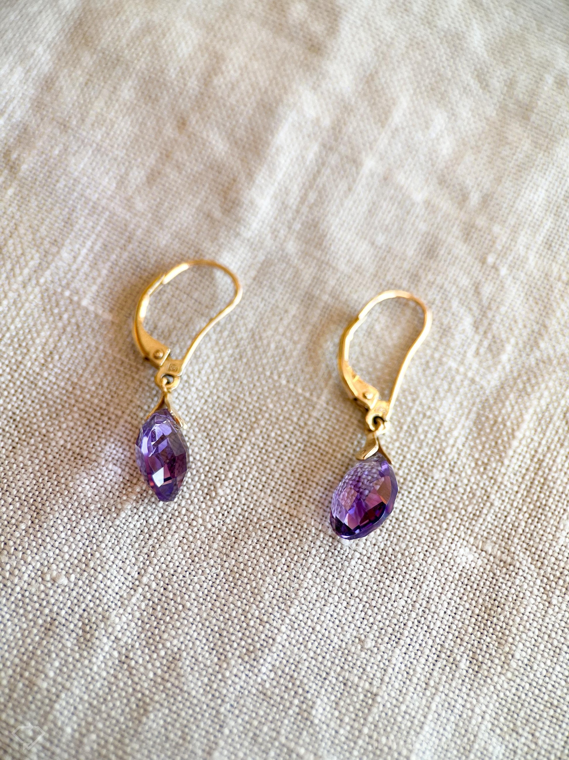 Vintage Amethyst Dangle Earrings in 14k Gold