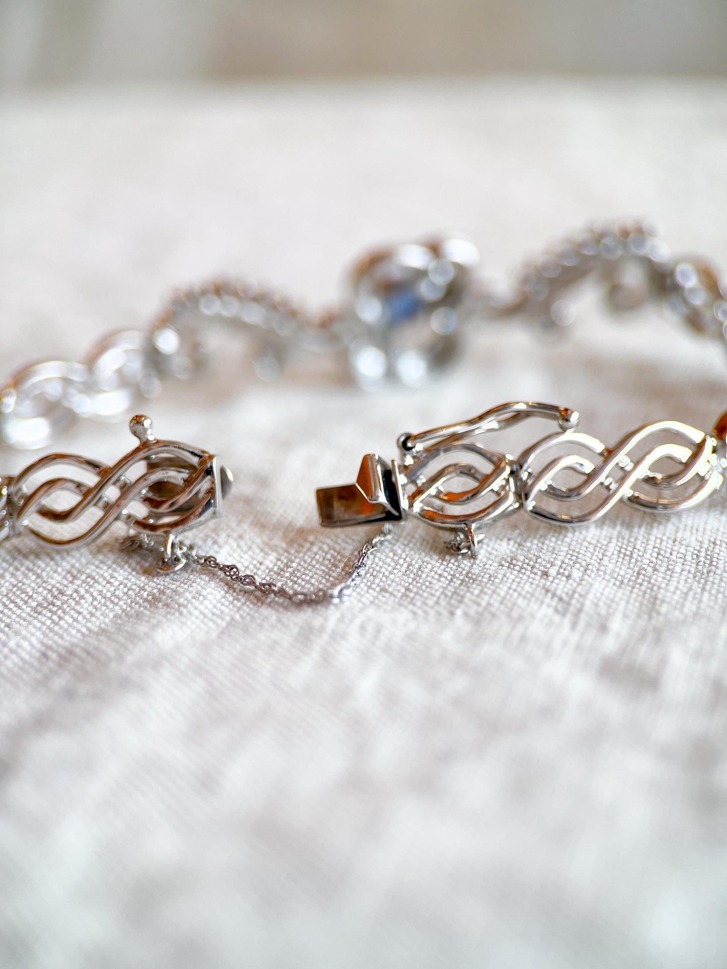 Vintage Star Sapphire Gemstone Bracelet in 14k White Gold