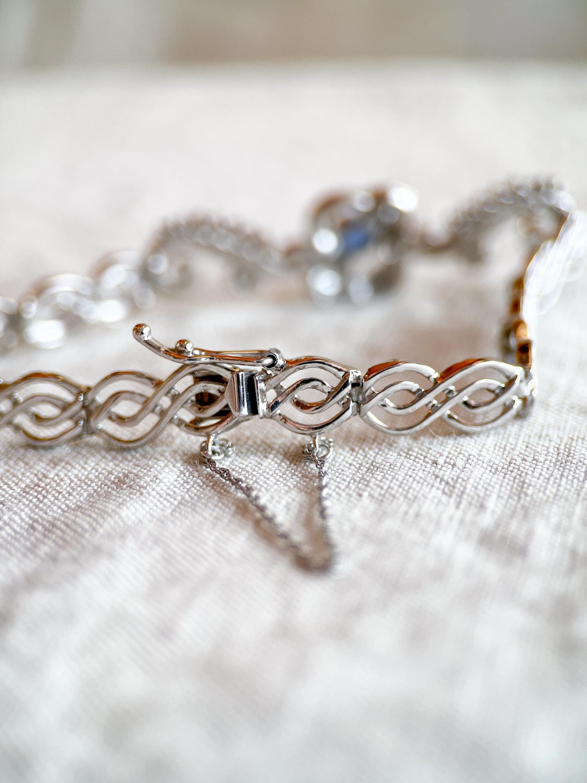 Vintage Star Sapphire Gemstone Bracelet in 14k White Gold