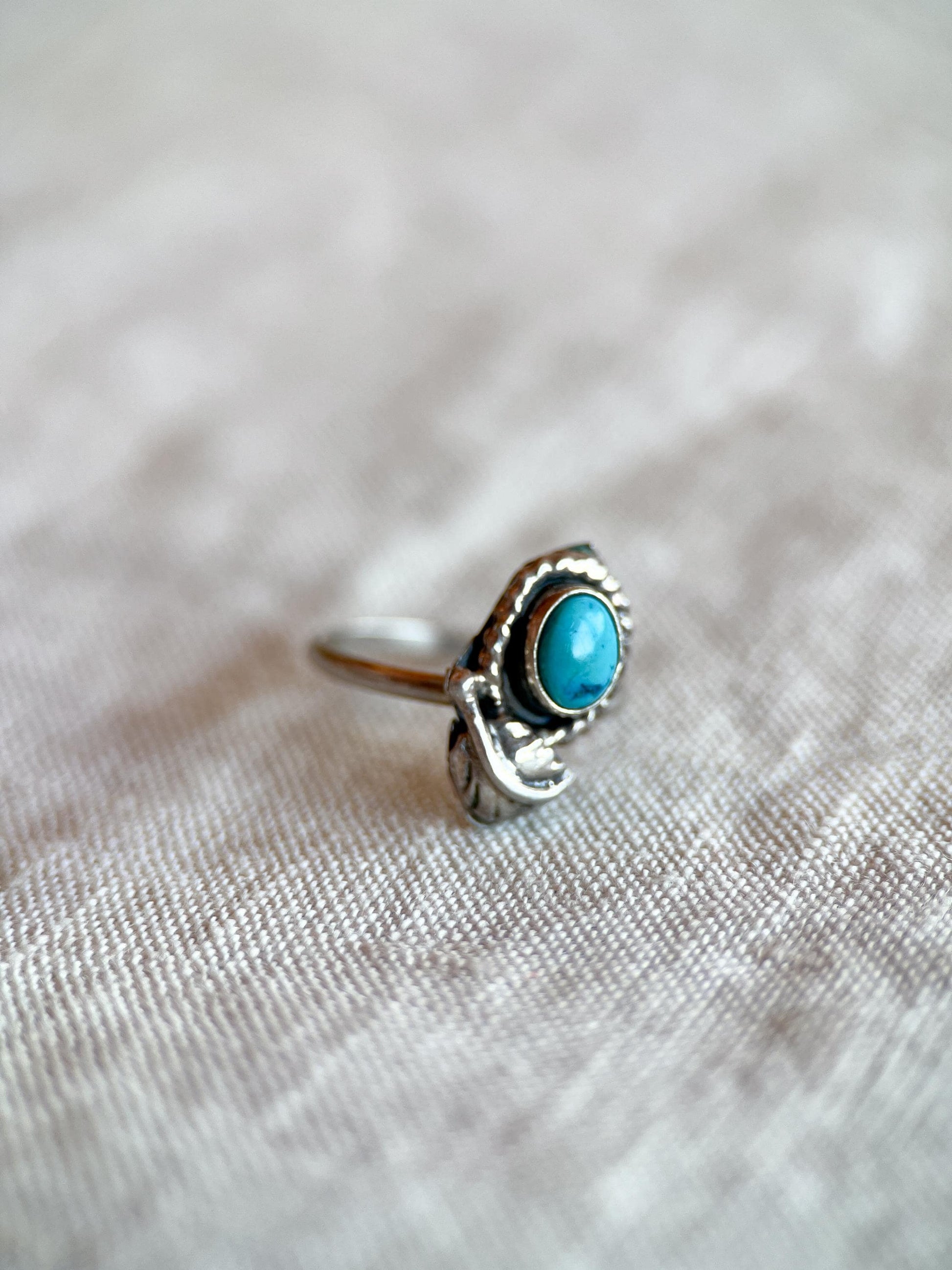 Vintage Turquoise Gemstone Ring in Sterling Silver