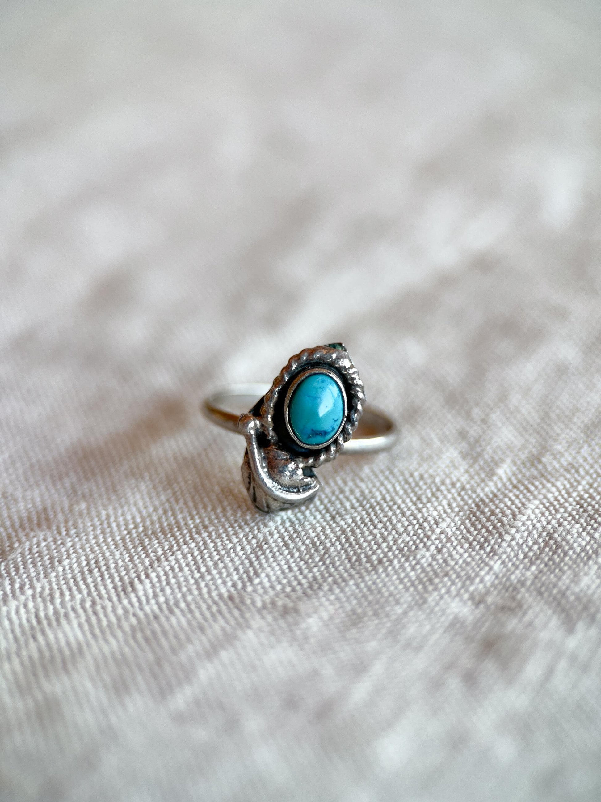 Vintage Turquoise Gemstone Ring in Sterling Silver