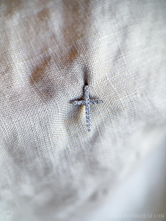 Vintage Diamond Cross Necklace in 14k White Gold, Vintage Jewelry from the 1990s - Timeless, Sustainable, @JewelryOnRepeat
