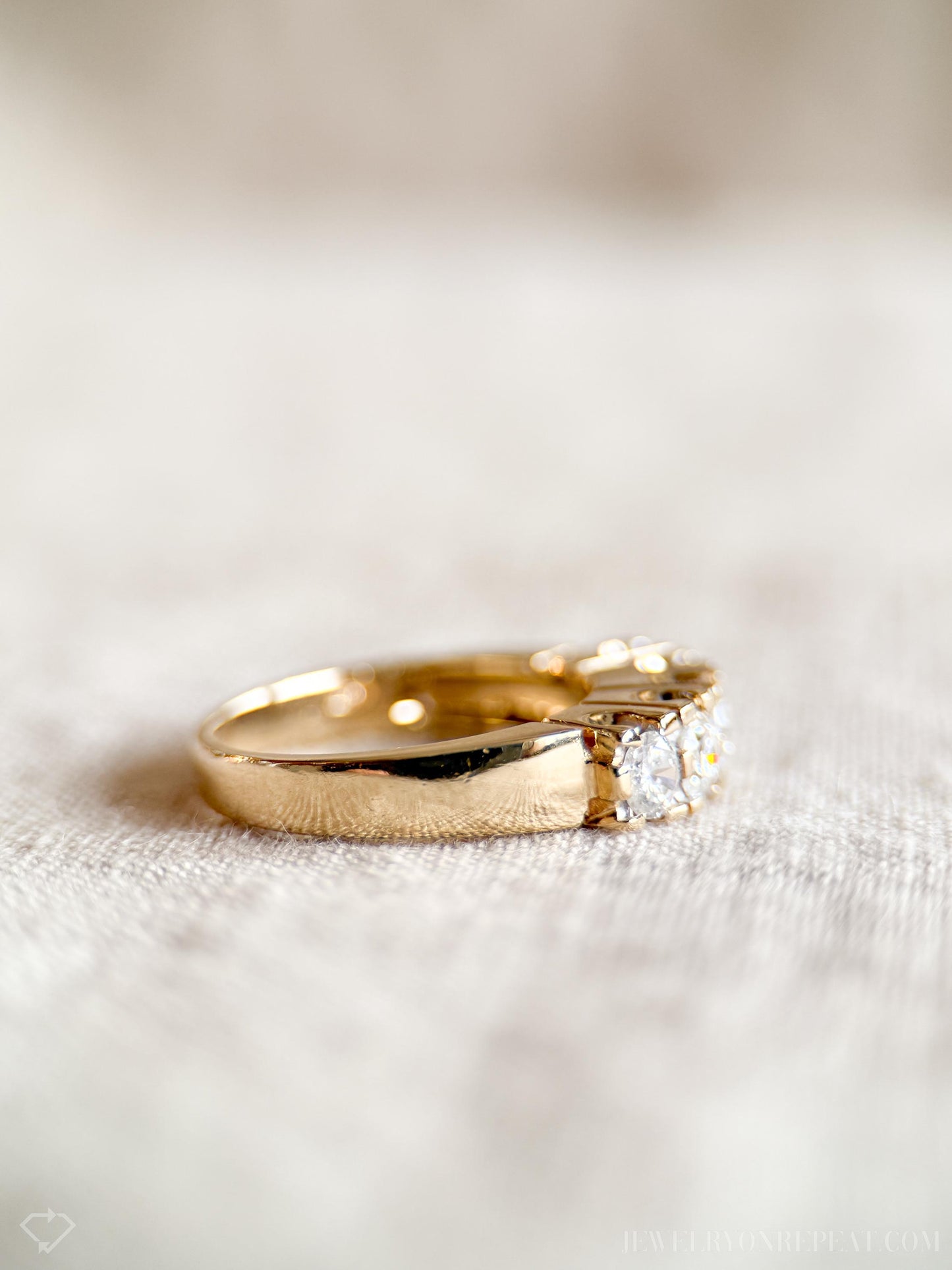 Vintage Diamond Prong Set Wedding Band in 14k Gold, Retro Jewelry from the 1990s - Timeless, Sustainable, @JewelryOnRepeat