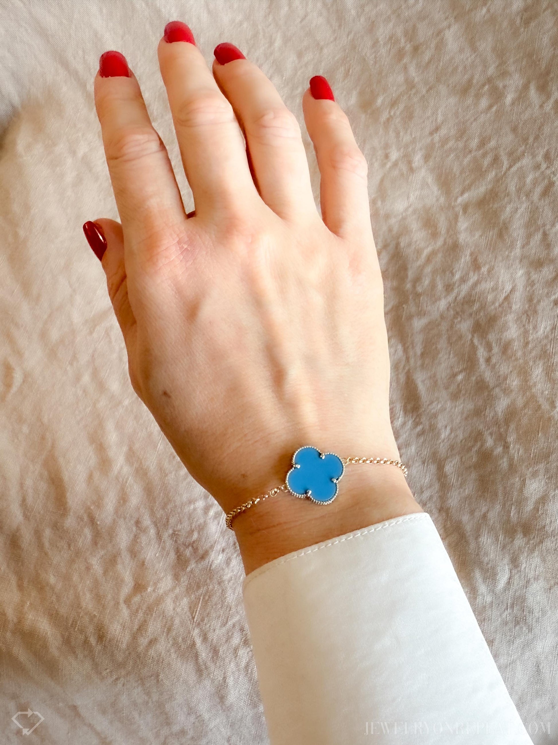 Vintage Turquoise Clover Bracelet in 14k Gold, Retro Jewelry from the 1990s - Timeless, Sustainable, @JewelryOnRepeat