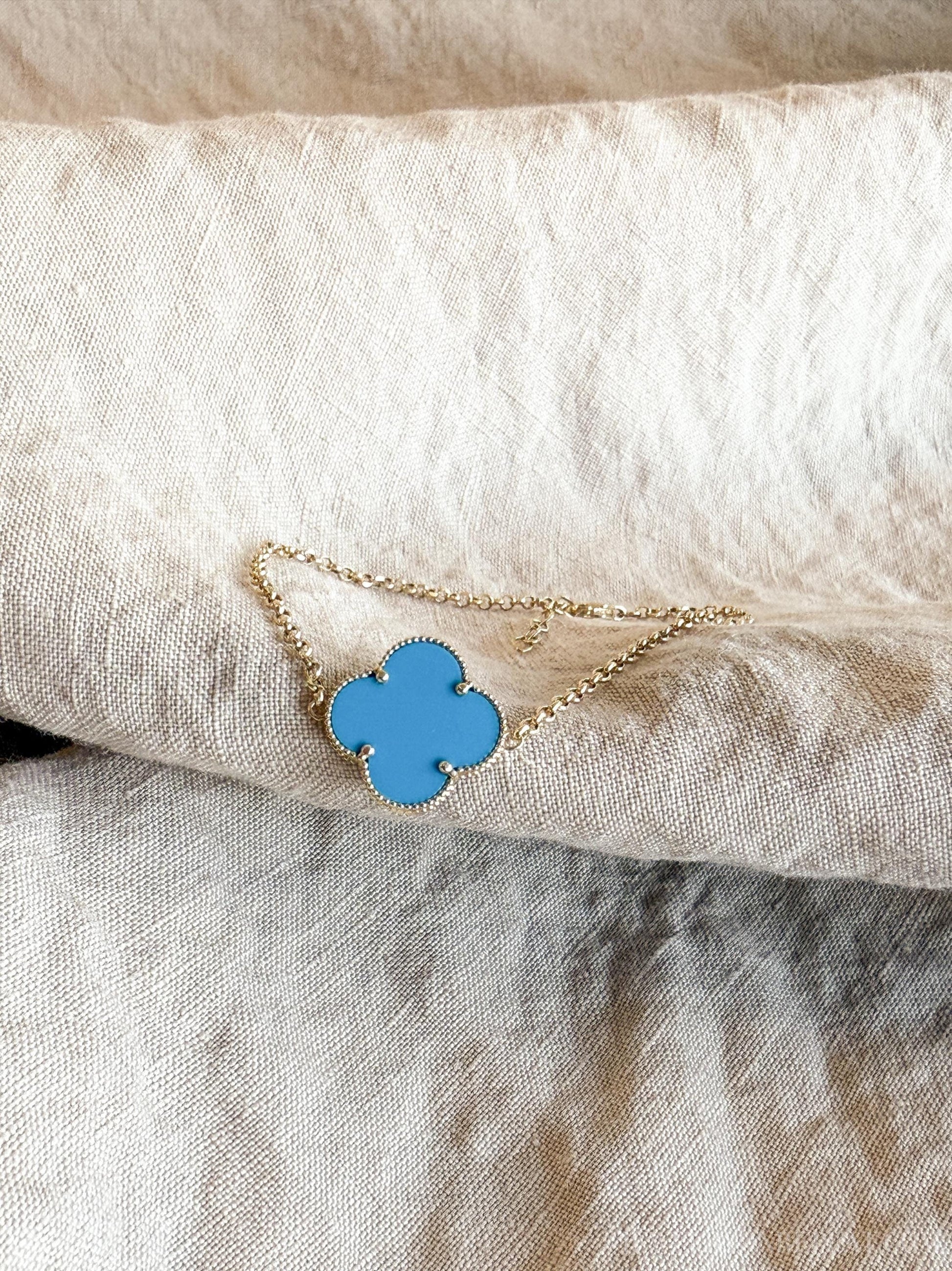 Vintage Turquoise Clover Bracelet in 14k Gold, Retro Jewelry from the 1990s - Timeless, Sustainable, @JewelryOnRepeat