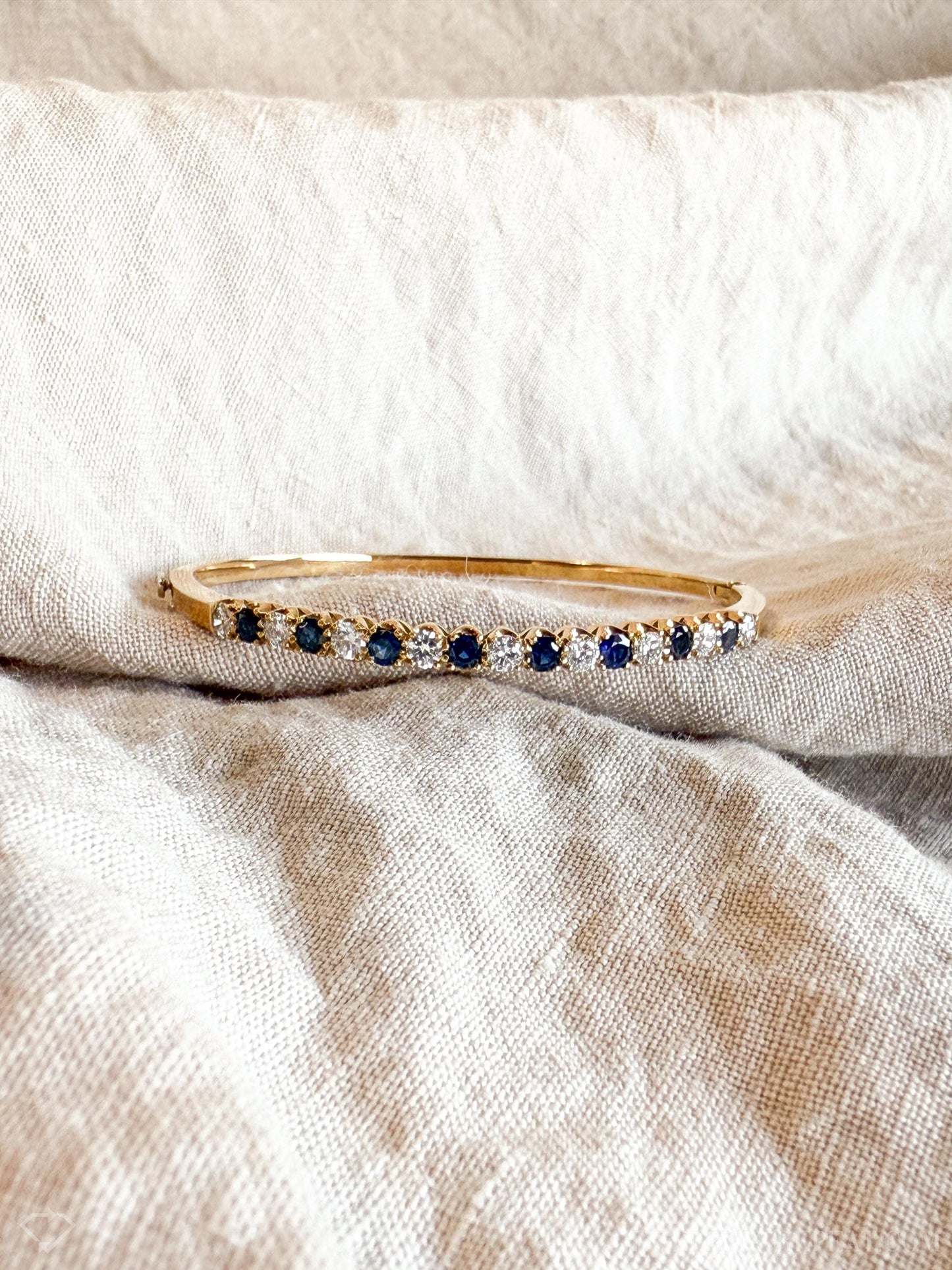 Vintage Diamond and Sapphire Hinged Bangle Bracelet in 18k Gold, Retro Jewelry from the 1990s - Timeless, Sustainable, @JewelryOnRepeat