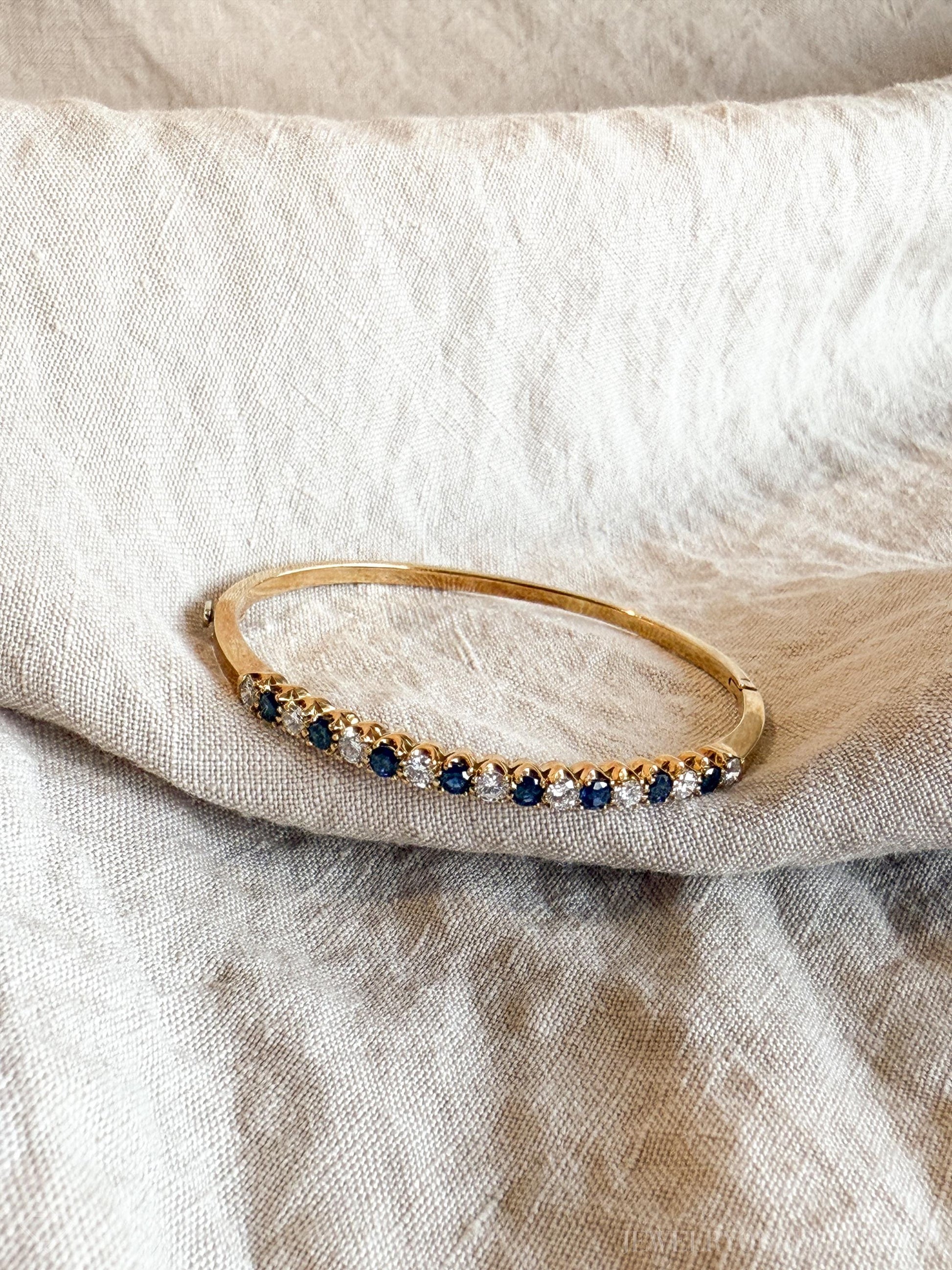 Vintage Diamond and Sapphire Hinged Bangle Bracelet in 18k Gold, Retro Jewelry from the 1990s - Timeless, Sustainable, @JewelryOnRepeat