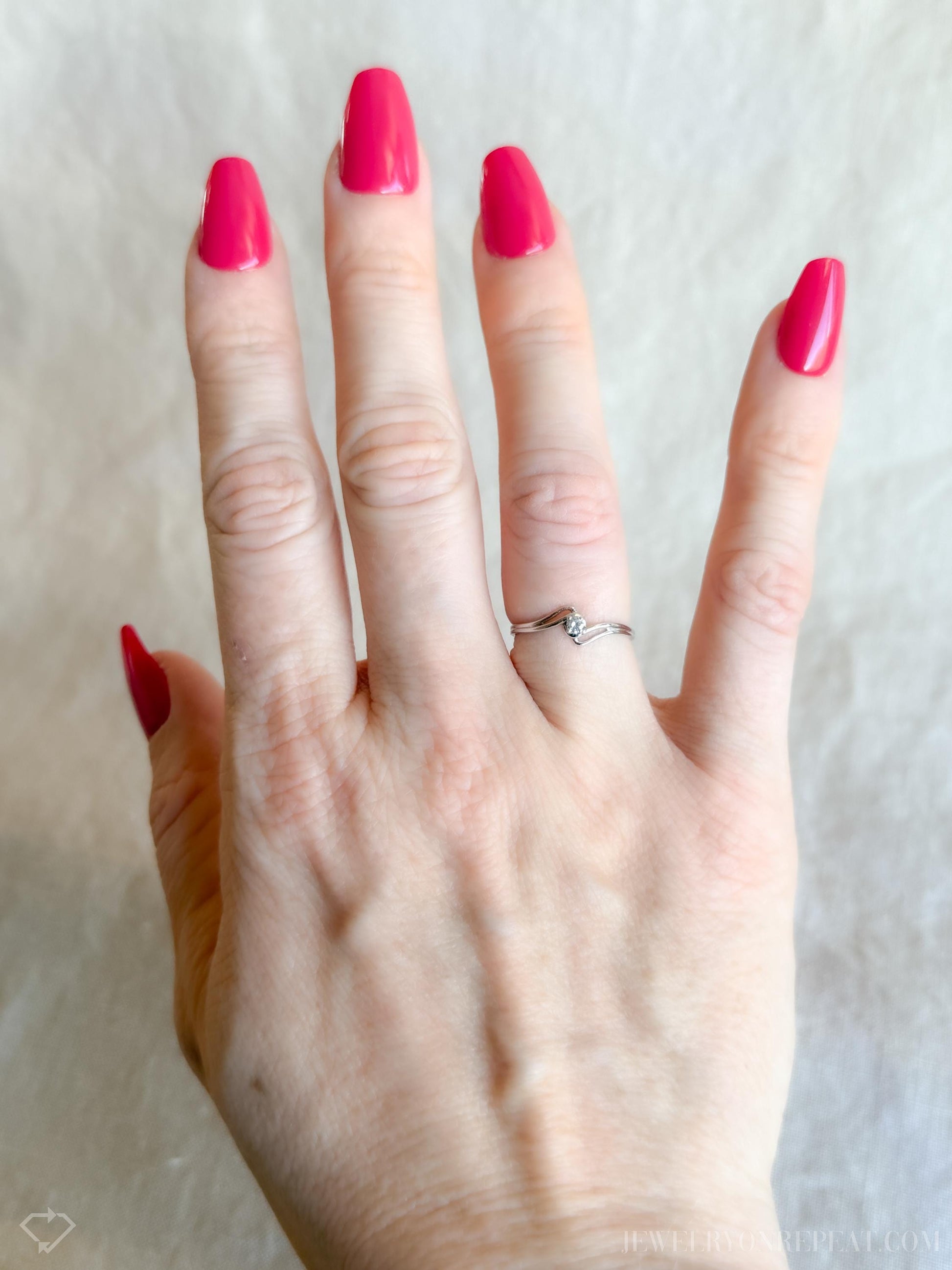 Vintage Diamond Solitaire Engagement Ring in 18k White Gold, Retro Jewelry from the 1990s