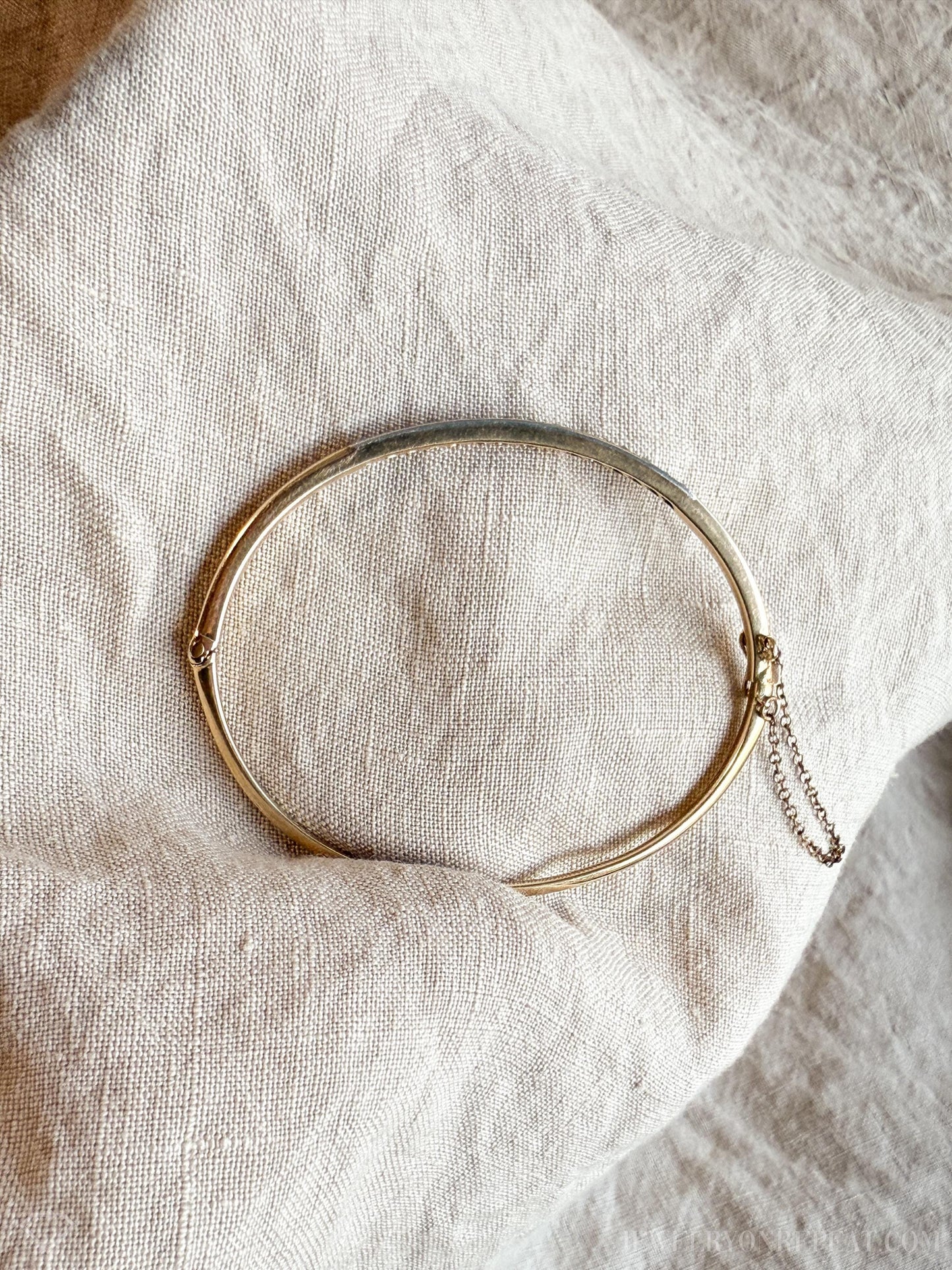 Vintage Diamond Hinged Bangle Bracelet in 14k Gold, Antique Jewelry from the 1920s - Timeless, Sustainable, @JewelryOnRepeat