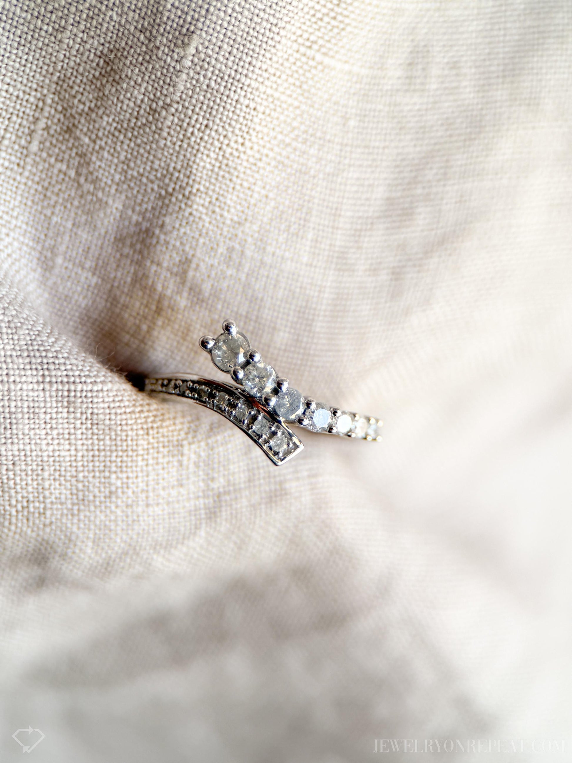 Vintage Wrap Diamond Ring in 10k White Gold, Retro Jewelry from the 1990s - Timeless, Sustainable, @JewelryOnRepeat
