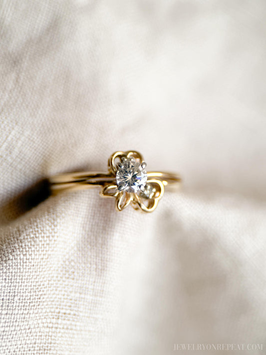 Vintage Diamond Engagement Ring in 14k Gold, Retro Jewelry from the 1970s - Timeless, Sustainable, @JewelryOnRepeat