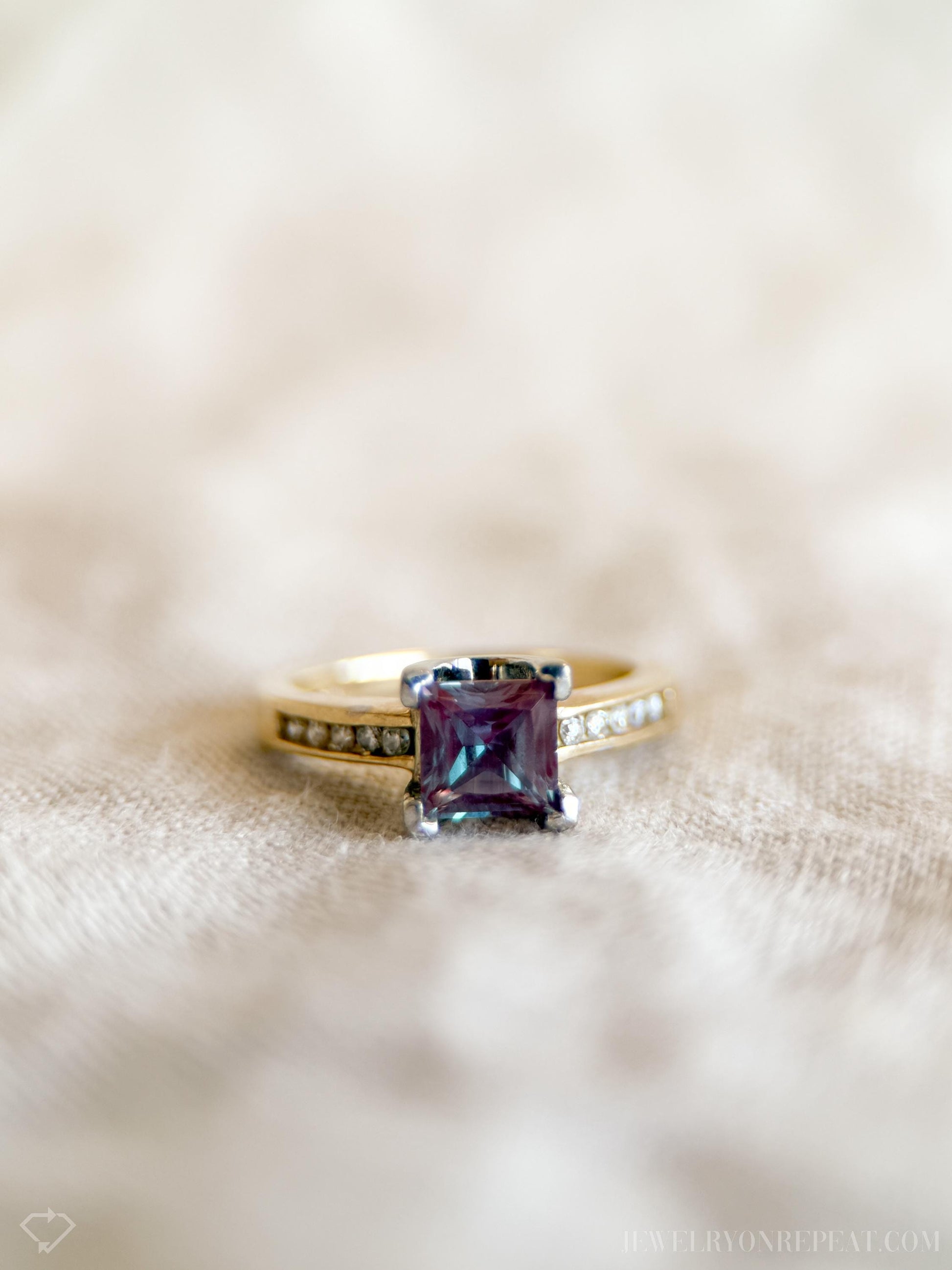 Vintage Alexandrite Gemstone Ring in 10k Gold, Antique Jewelry from the Date - Timeless, Sustainable, @JewelryOnRepeat