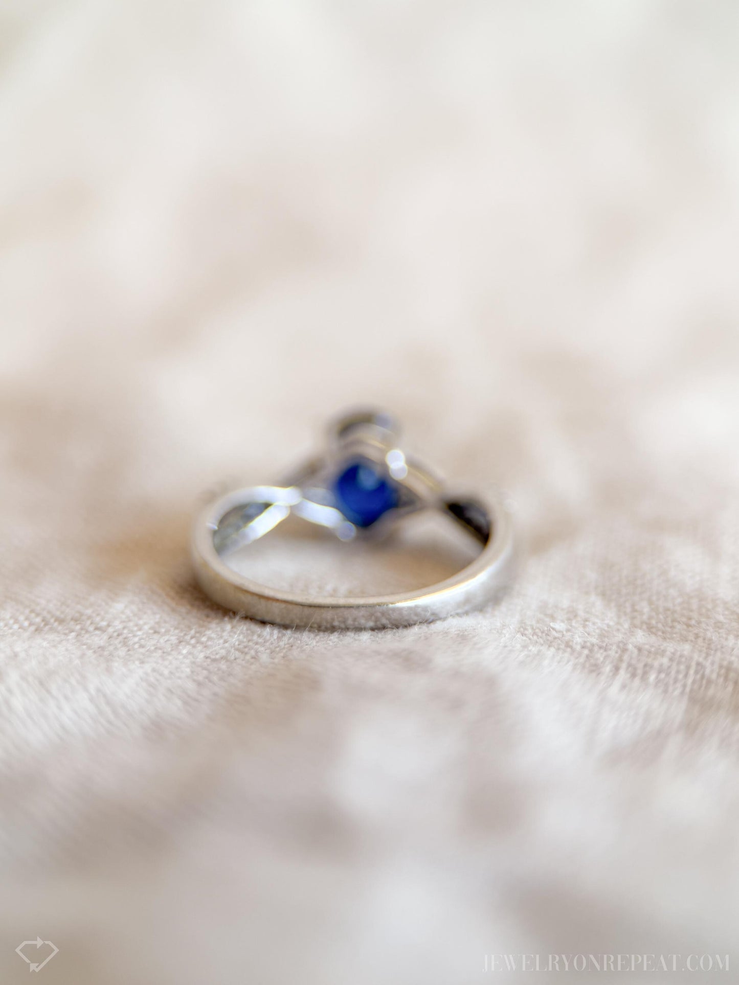 Vintage Oval Blue Sapphire Infinity Ring in 10k White Gold, Retro Jewelry from the 1990s - Timeless, Sustainable, @JewelryOnRepeat
