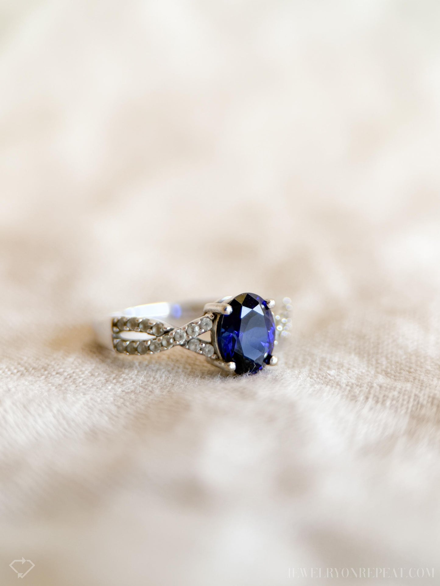 Vintage Oval Blue Sapphire Infinity Ring in 10k White Gold, Retro Jewelry from the 1990s - Timeless, Sustainable, @JewelryOnRepeat