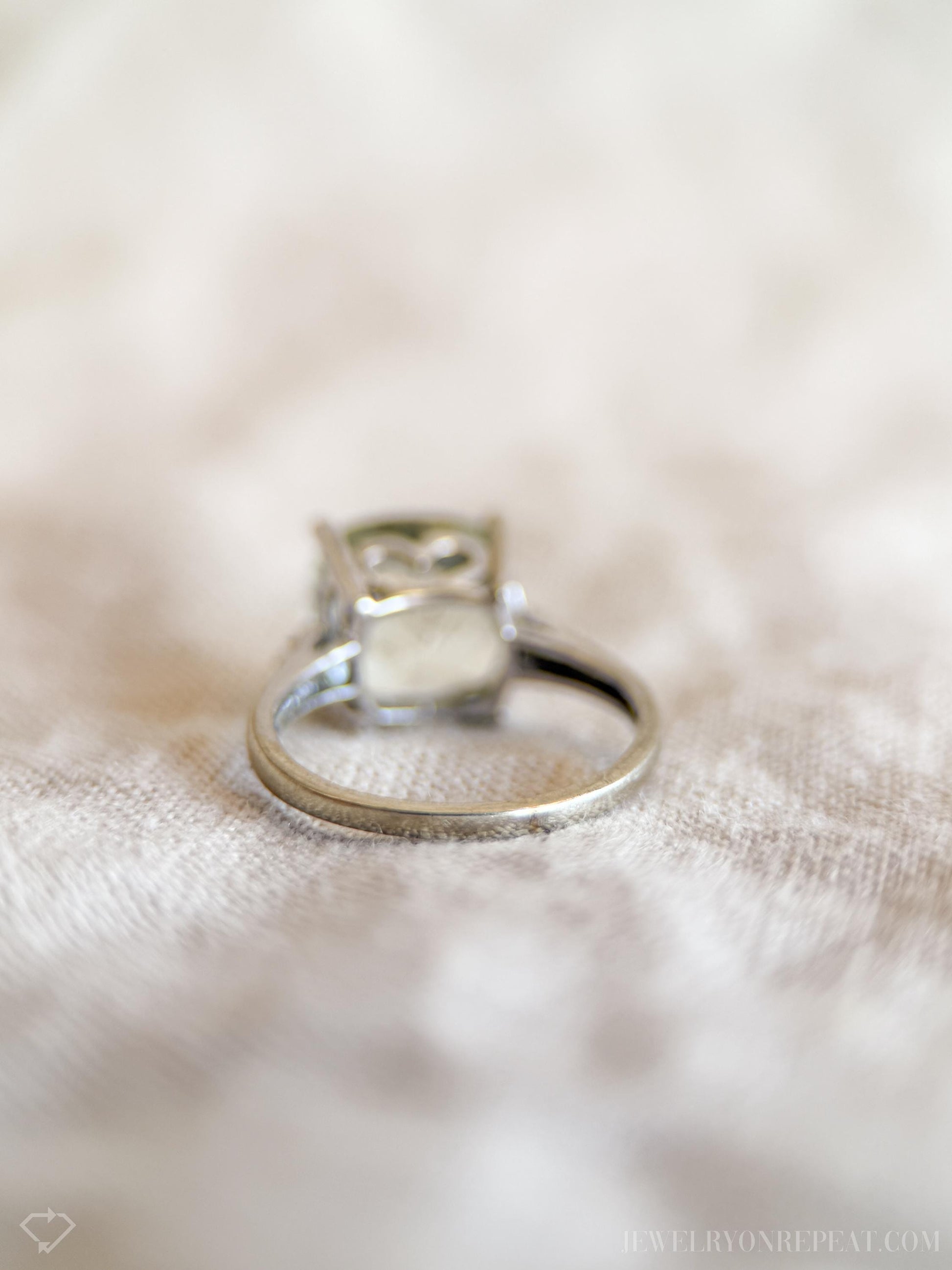 Vintage Green Prasiolite Gemstone Ring in 10k White Gold, Vintage Jewelry from the 1990s - Timeless, Sustainable, @JewelryOnRepeat