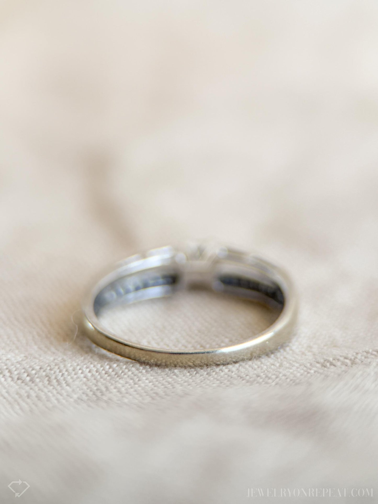 Vintage Diamond Princess Cut Engagement Ring in 10k White Gold, Retro Jewelry from the 1990s - Timeless, Sustainable, @JewelryOnRepeat