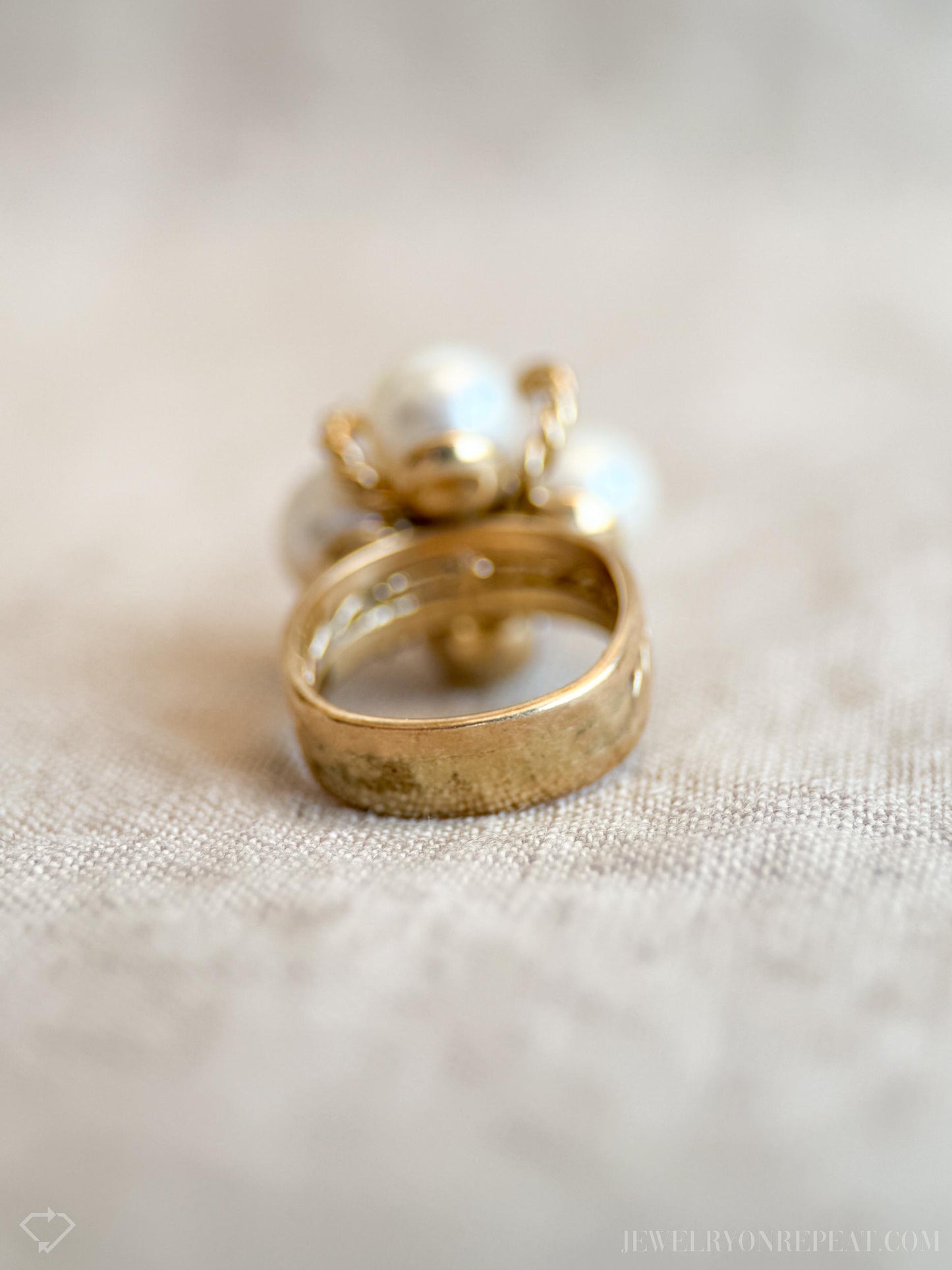 Vintage Cluster Pearl Ring in 14k Gold, Antique Jewelry from the 1970s - Timeless, Sustainable, @JewelryOnRepeat