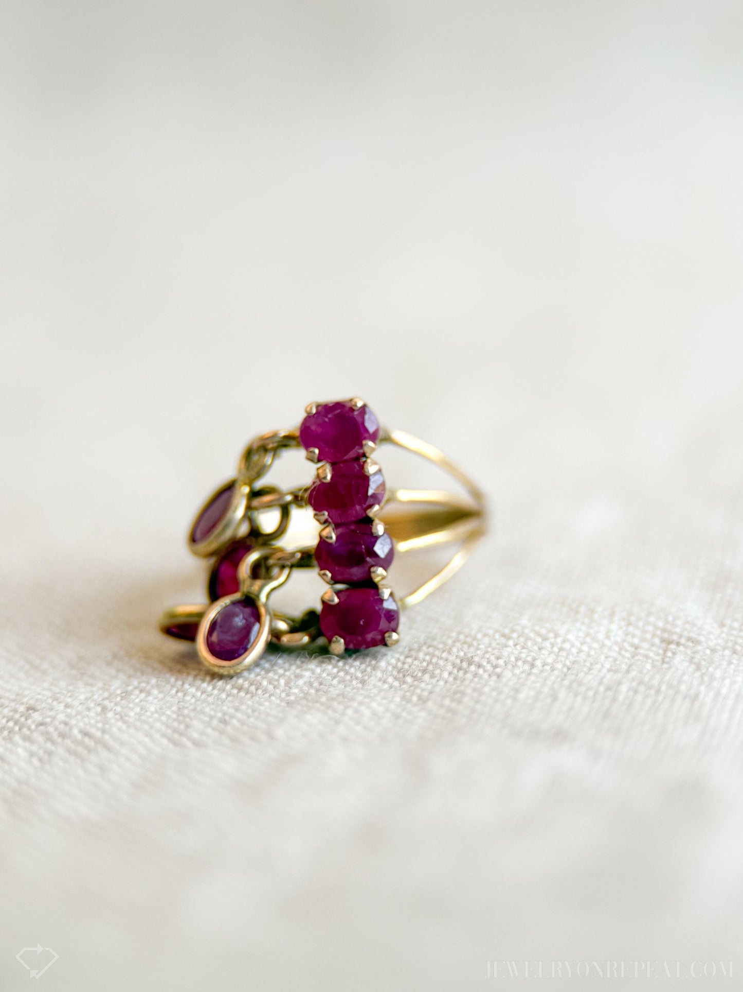 Vintage Charm Dangle Ruby Ring in 14k Gold, Antique Jewelry from the 1970s - Timeless, Sustainable, @JewelryOnRepeat