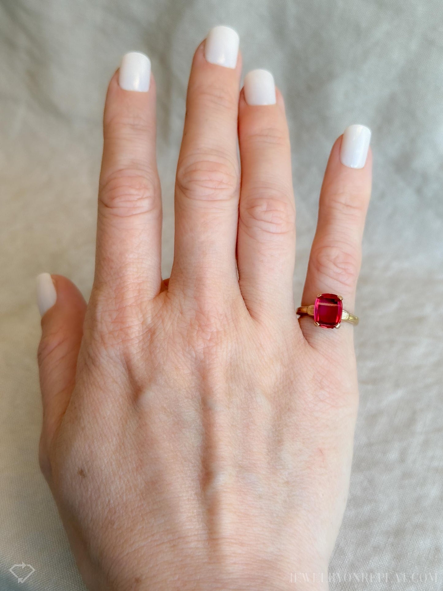 Vintage Art Deco Ruby Ring in 10k Gold, Antique Jewelry from the 1920s - Timeless, Sustainable, @JewelryOnRepeat