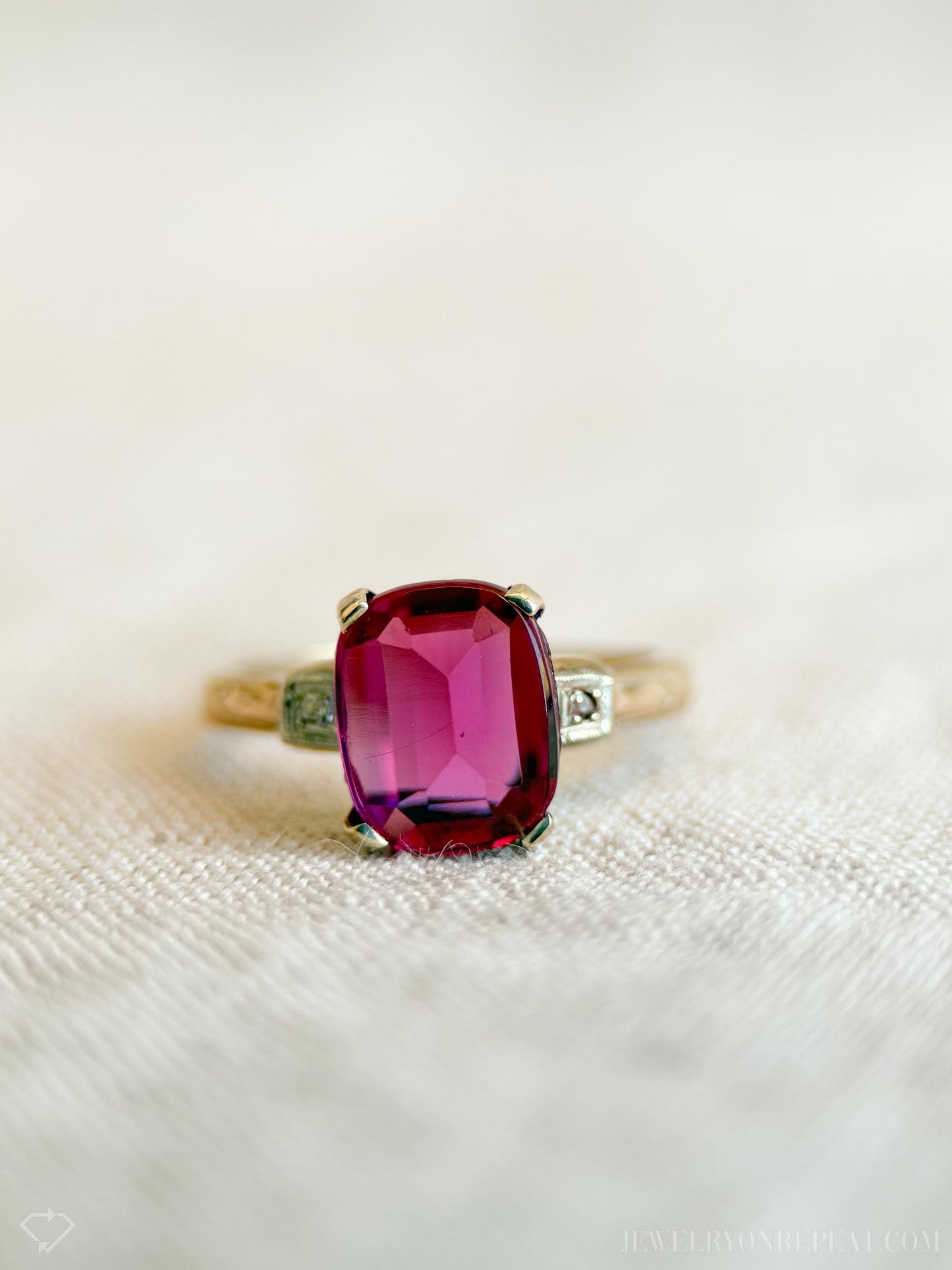 Vintage Art Deco Ruby Ring in 10k Gold, Antique Jewelry from the 1920s - Timeless, Sustainable, @JewelryOnRepeat