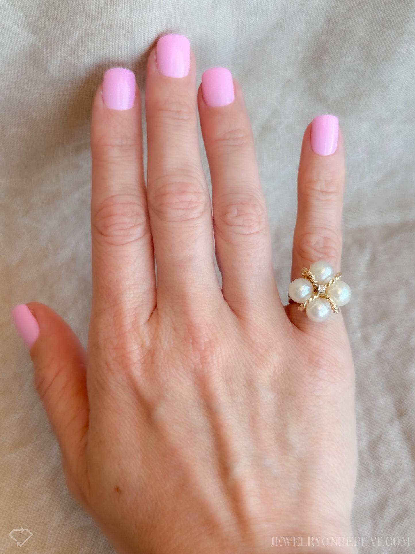Vintage Cluster Pearl Ring in 14k Gold, Antique Jewelry from the 1970s - Timeless, Sustainable, @JewelryOnRepeat