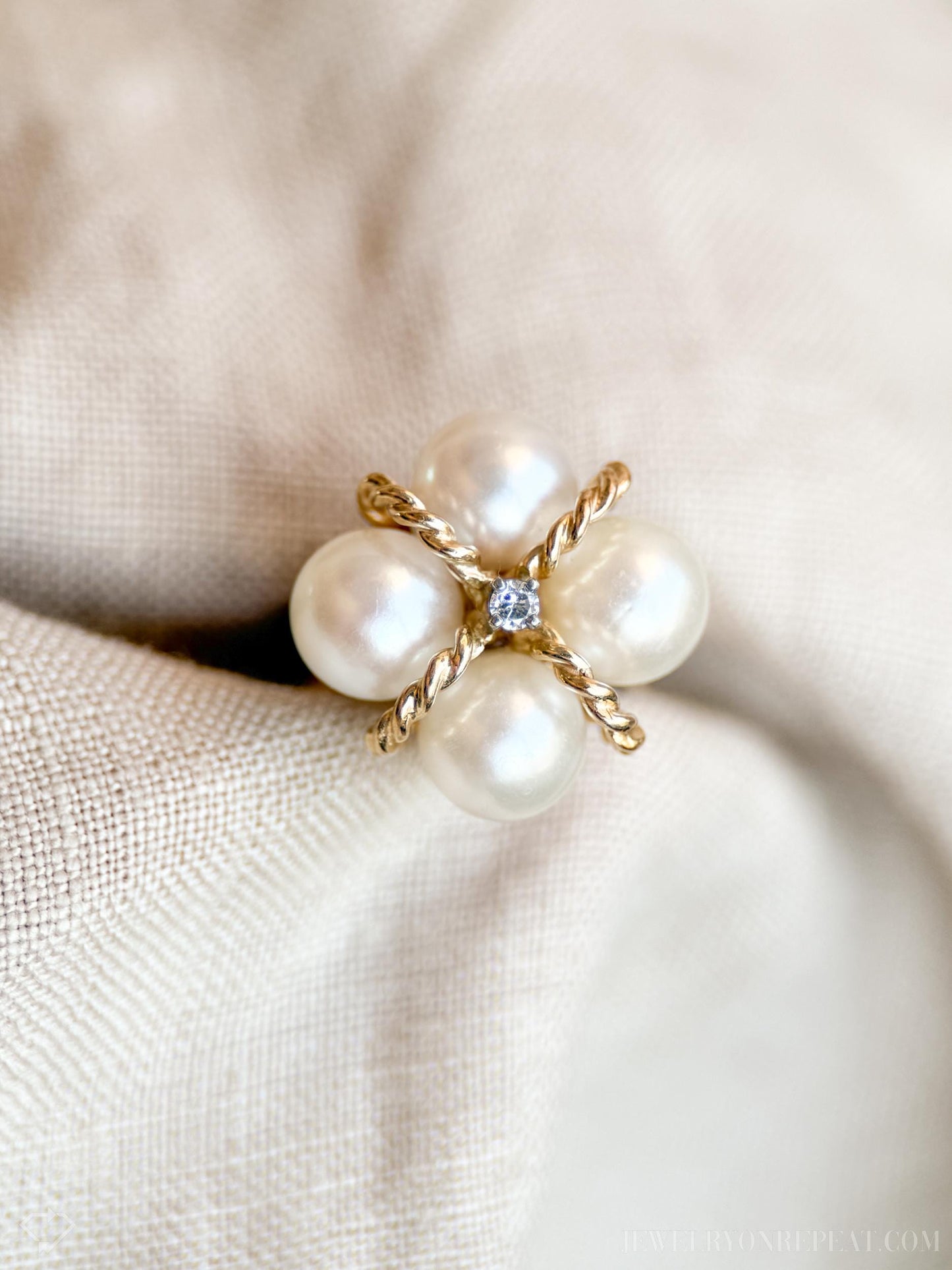 Vintage Cluster Pearl Ring in 14k Gold, Antique Jewelry from the 1970s - Timeless, Sustainable, @JewelryOnRepeat