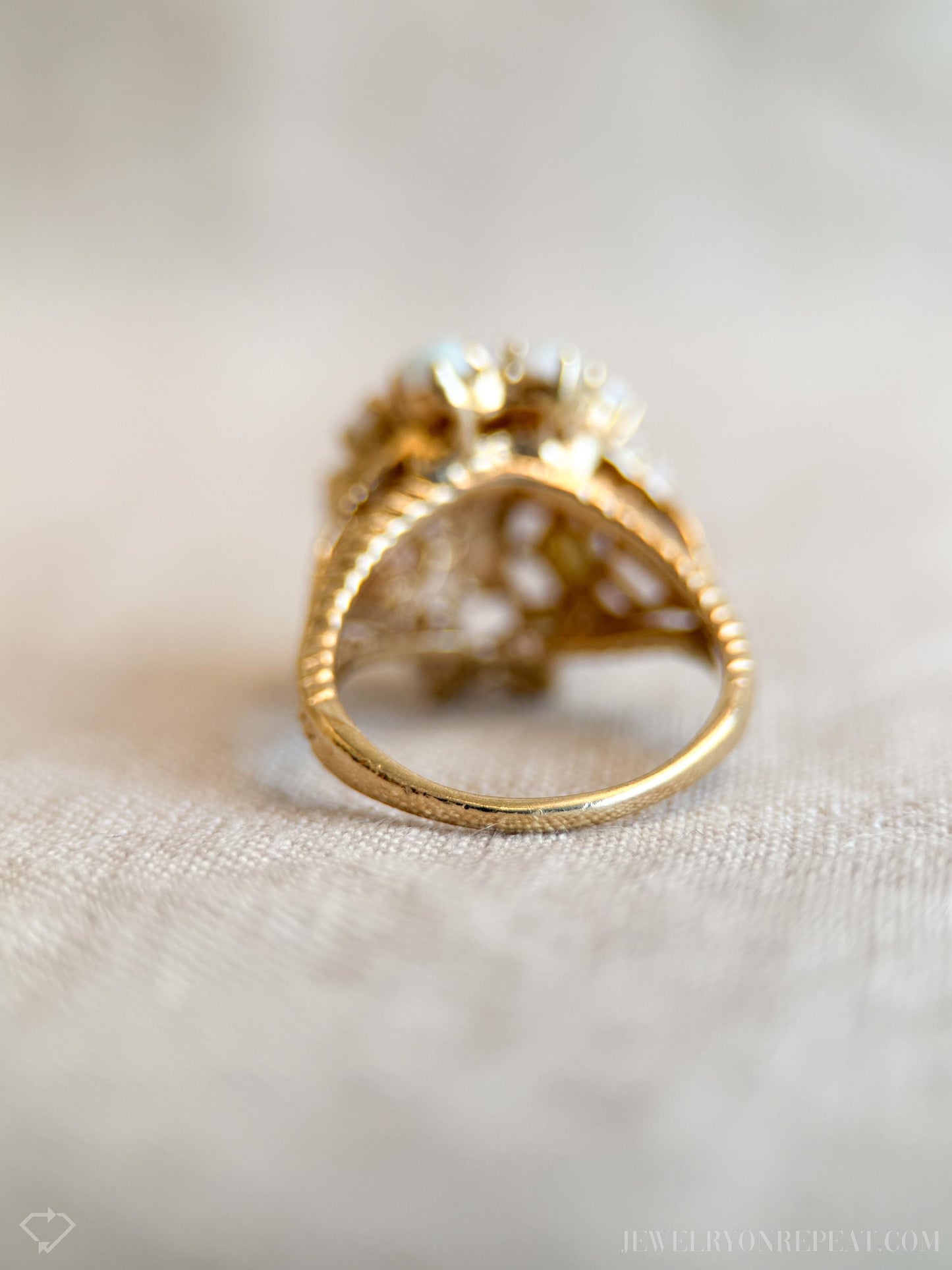Vintage Opal Cluster Ring in 14k Gold, Antique Jewelry from the 1970s - Timeless, Sustainable, @JewelryOnRepeat