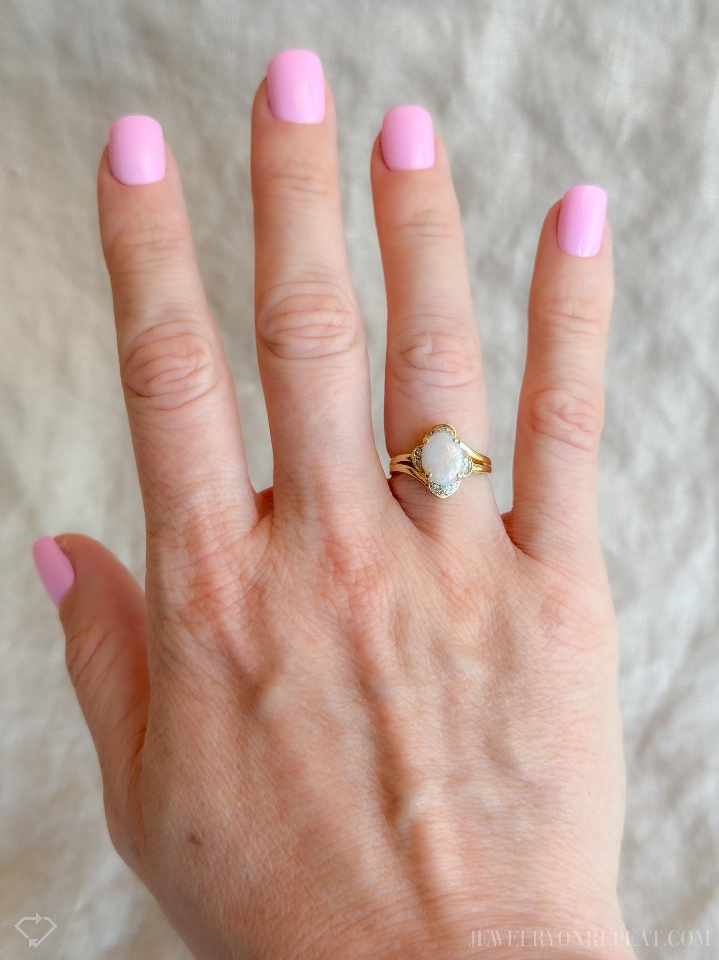 Vintage Opal and Diamond Ring in 14k Gold, Antique Jewelry from the 1990s - Timeless, Sustainable, @JewelryOnRepeat