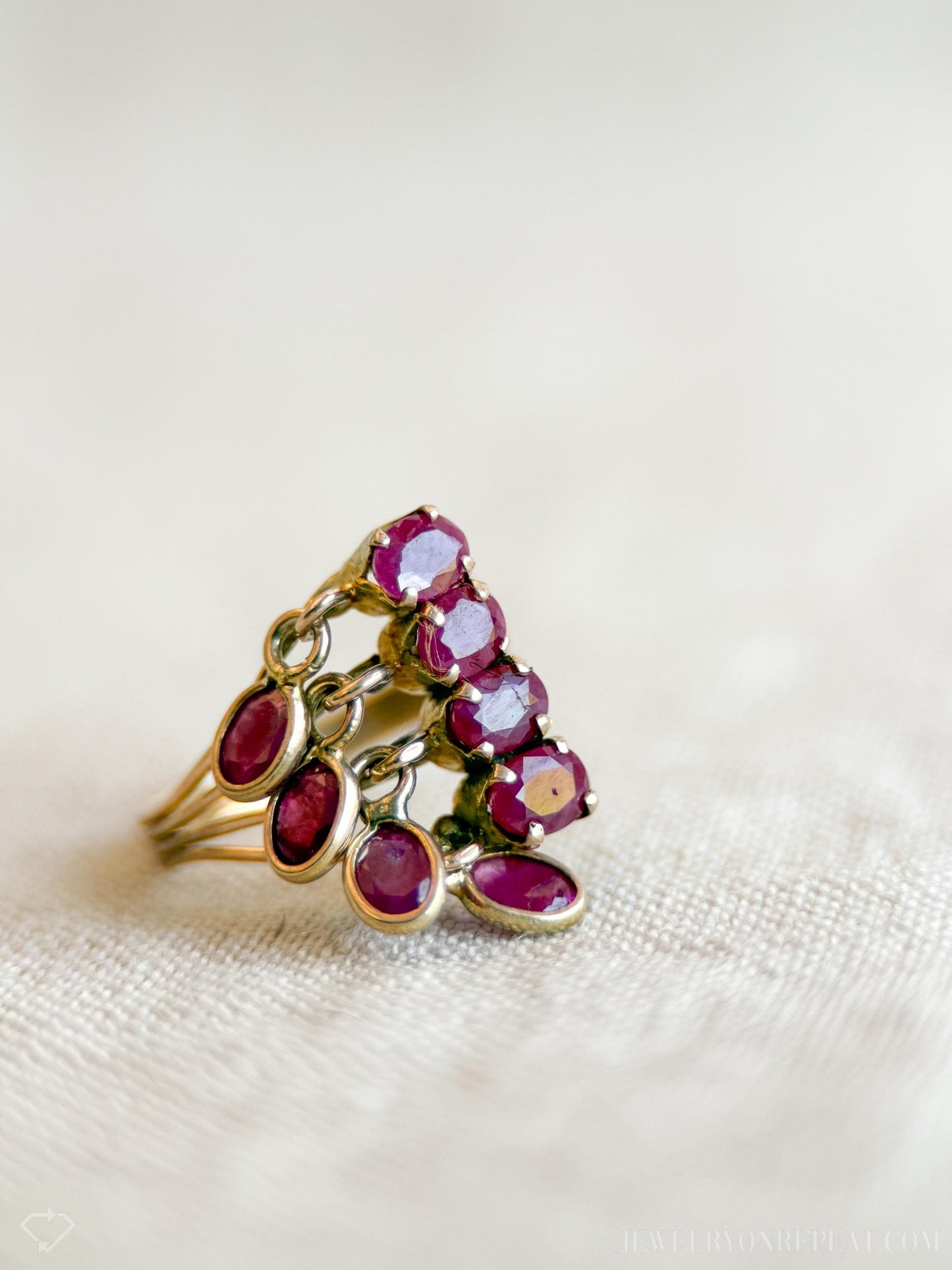 Vintage Charm Dangle Ruby Ring in 14k Gold, Antique Jewelry from the 1970s - Timeless, Sustainable, @JewelryOnRepeat