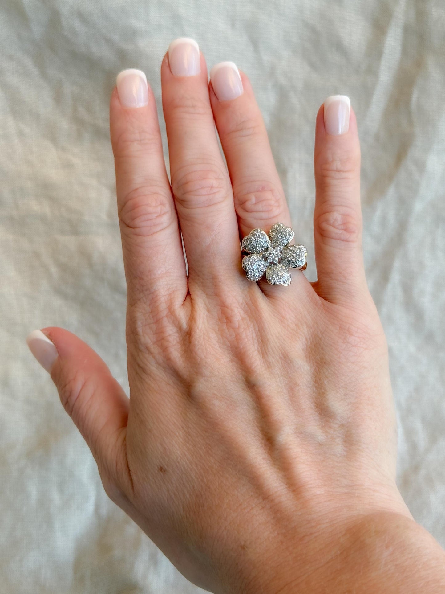 Vintage Diamond Cluster Flower Ring in 14k Gold, Vintage Jewelry from the 1990s - Timeless, Sustainable, @JewelryOnRepeat