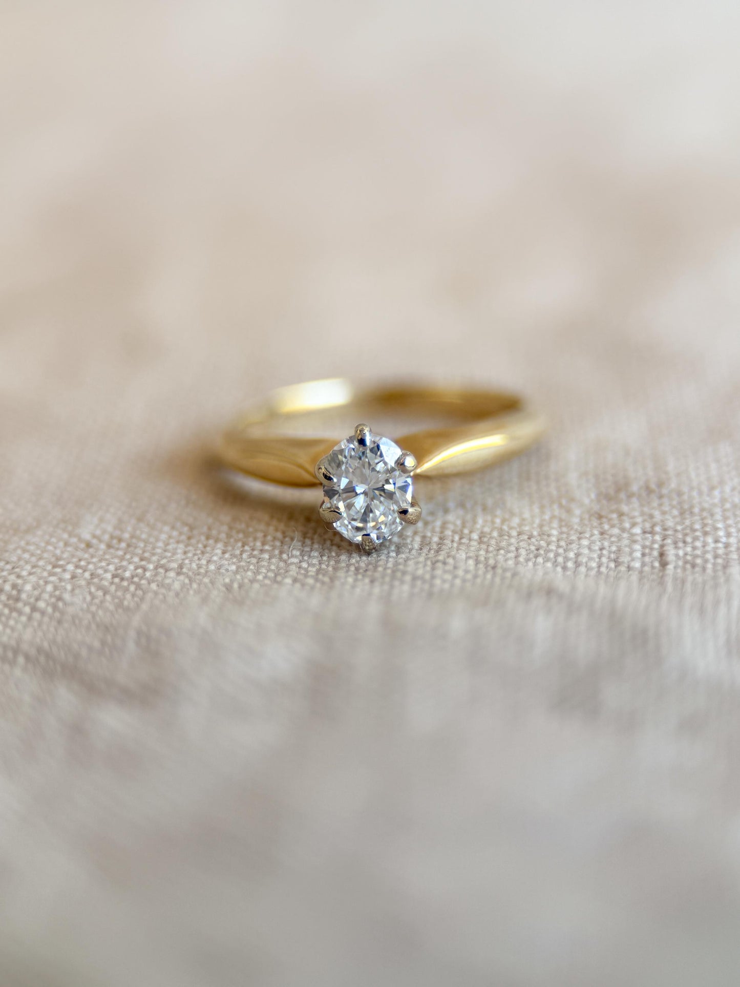 Vintage Oval Cut Diamond Solitaire Ring in 14k Gold, Retro Jewelry from the 1990s - Timeless, Sustainable, @JewelryOnRepeat