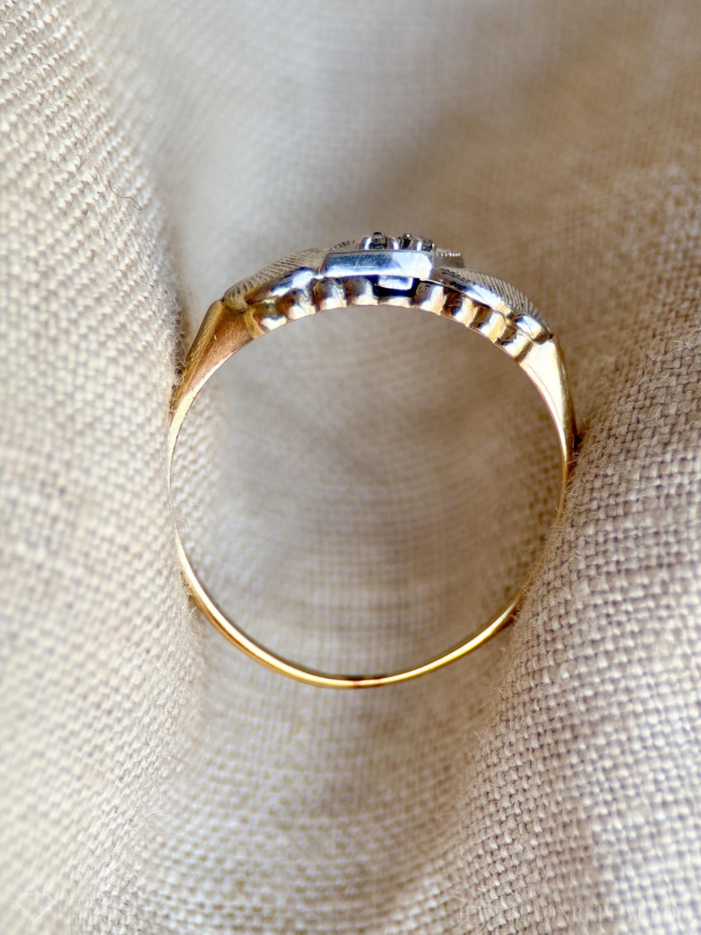 Vintage Diamond Filigree Wedding Band in 14k Gold, Antique Jewelry from the 1930s - Timeless, Sustainable, @JewelryOnRepeat