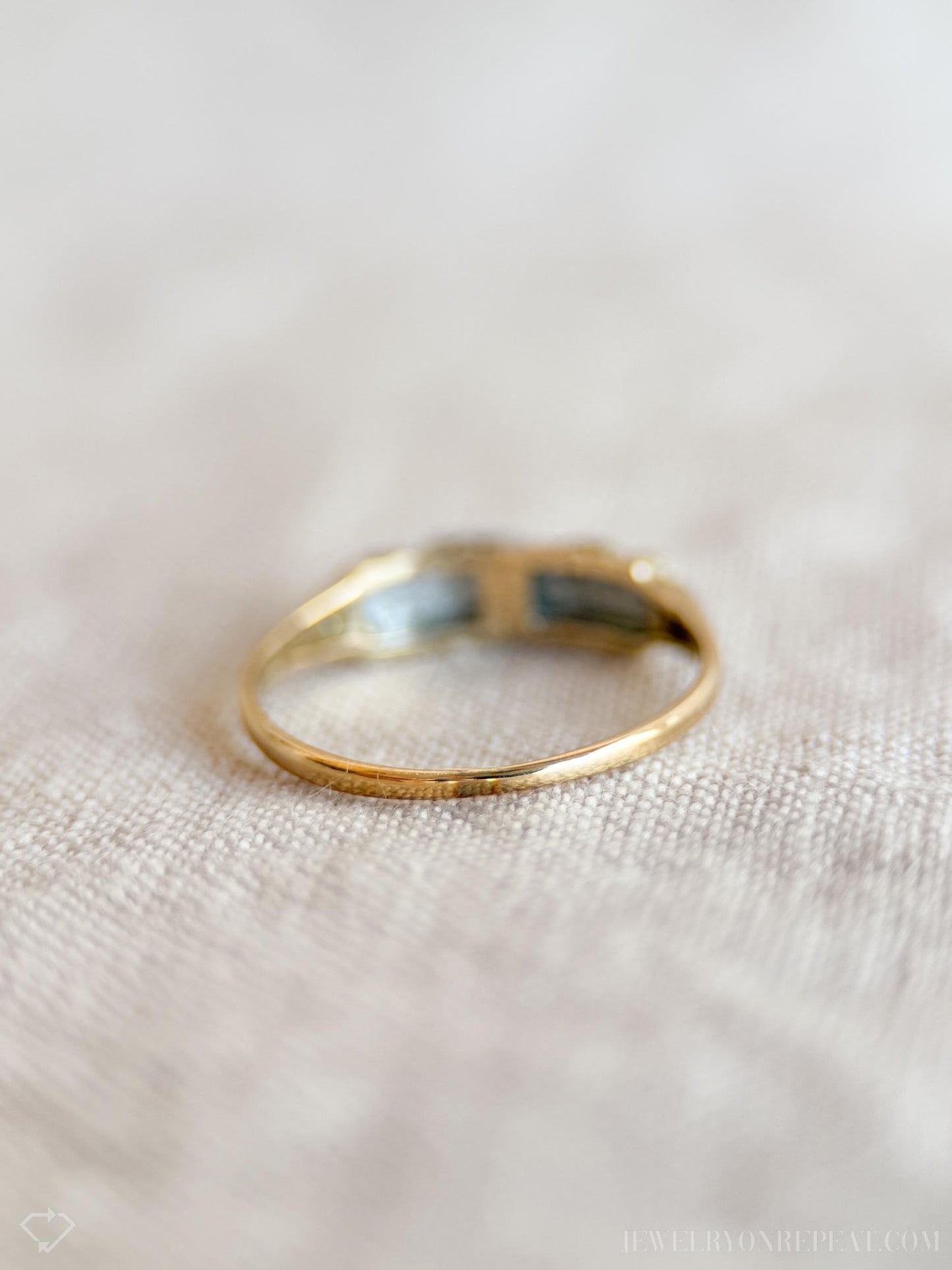 Vintage Diamond Filigree Wedding Band in 14k Gold, Antique Jewelry from the 1930s - Timeless, Sustainable, @JewelryOnRepeat