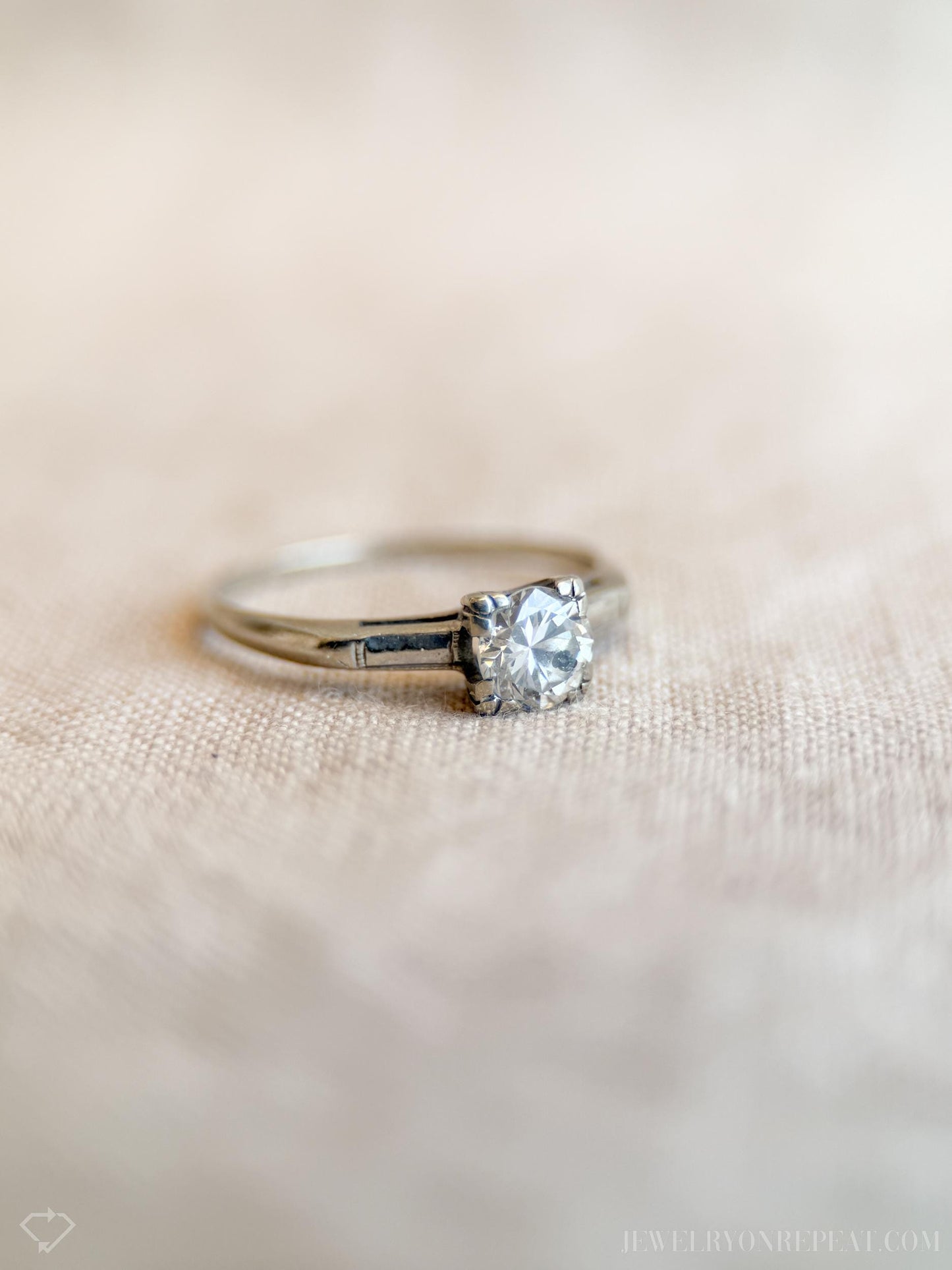 Vintage Art Deco Diamond Solitaire Engagement Ring in 14k Gold, Antique Jewelry from the 1950s - Timeless, Sustainable, @JewelryOnRepeat