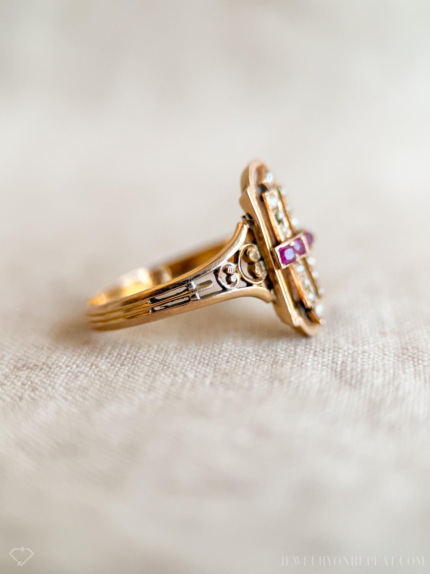 Vintage Art Deco Ruby and Pearl Ring in 18k Rose Gold, Antique Jewelry from the 1880s - Timeless, Sustainable, @JewelryOnRepeat